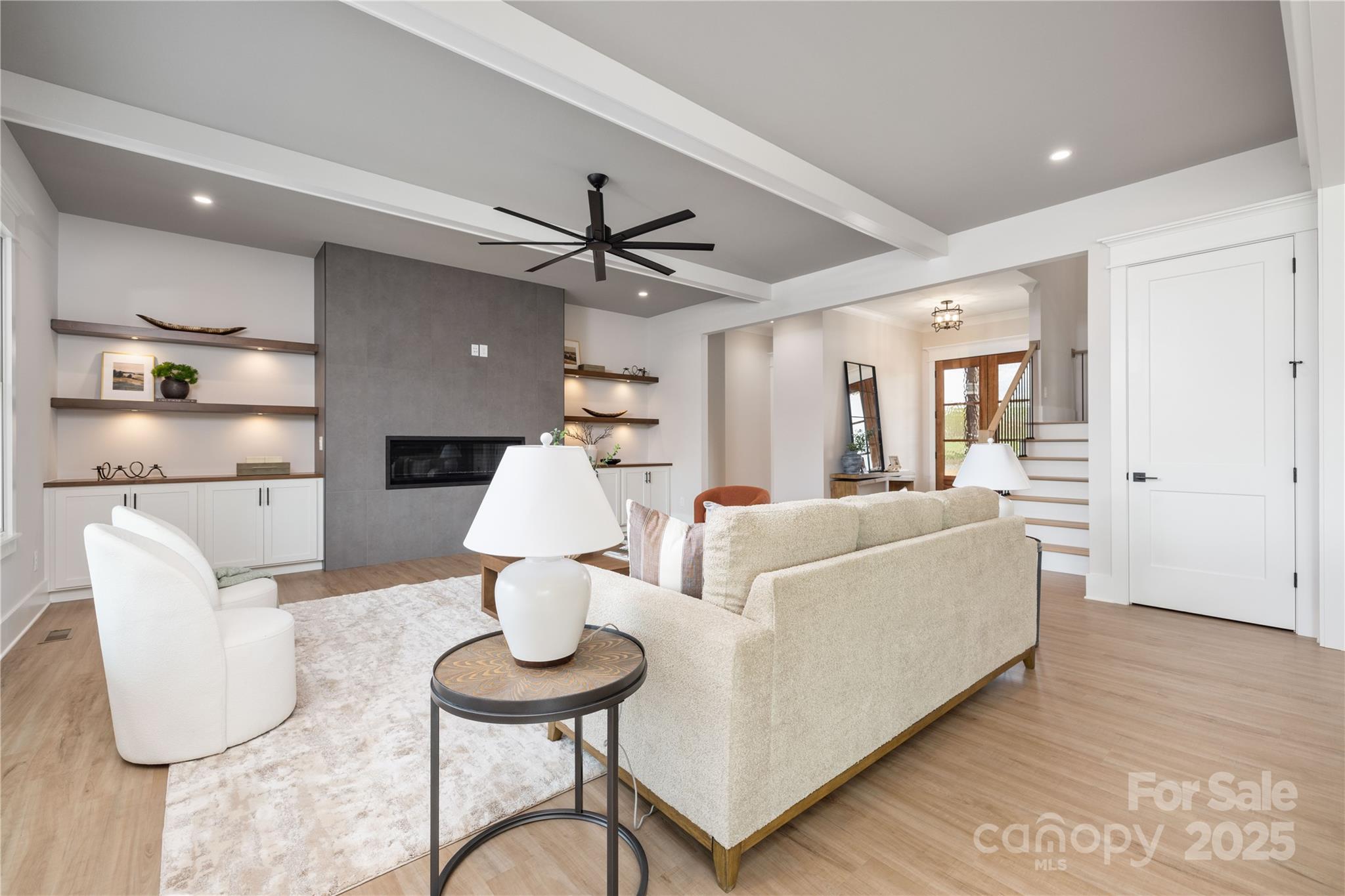 111 Monbo Meadows Lane Property Photo 3