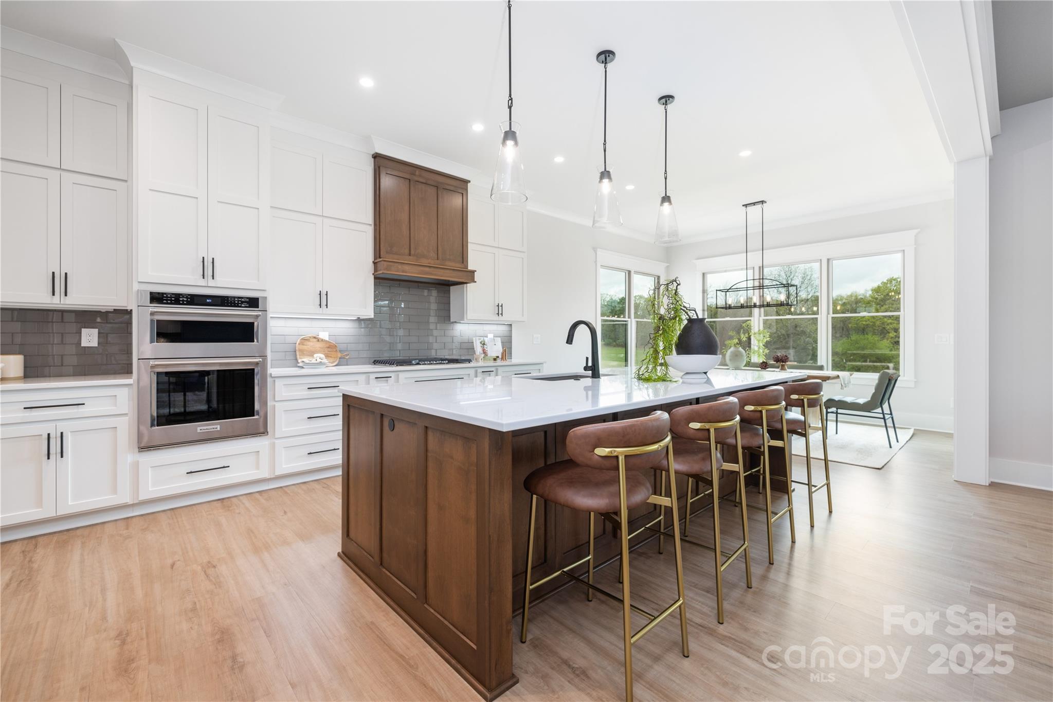 111 Monbo Meadows Lane Property Photo 5