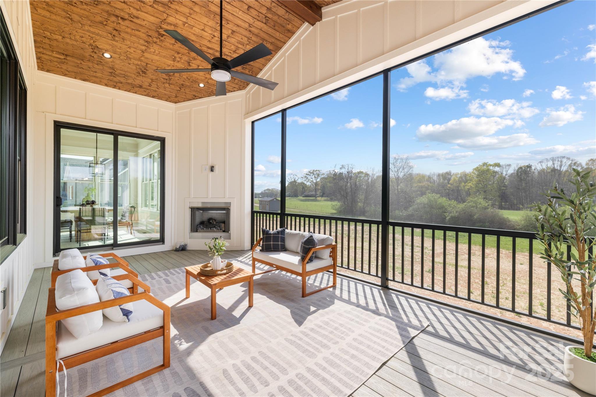 111 Monbo Meadows Lane Property Photo 41