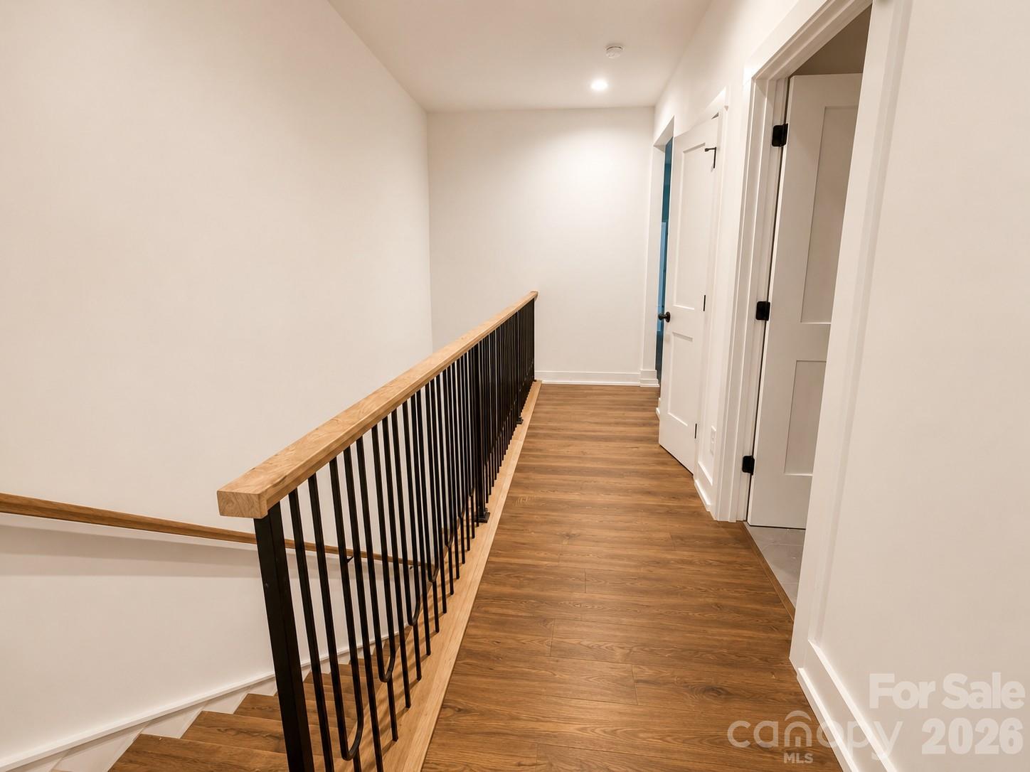 2621 Springway Drive Property Photo 9