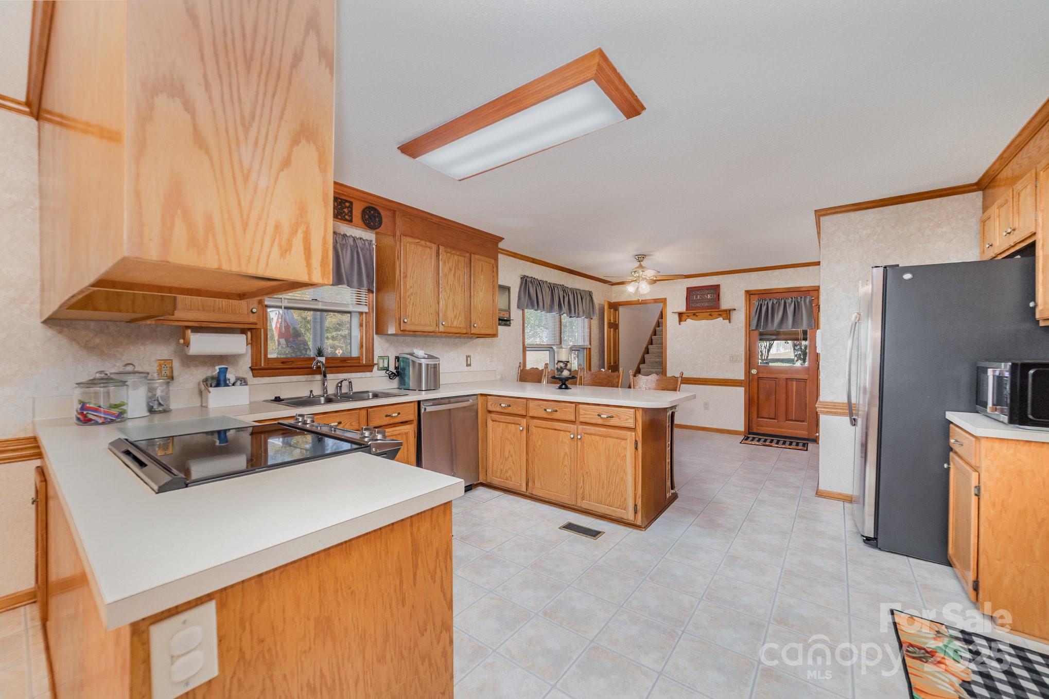 2595 Shamrock Road Property Photo 12