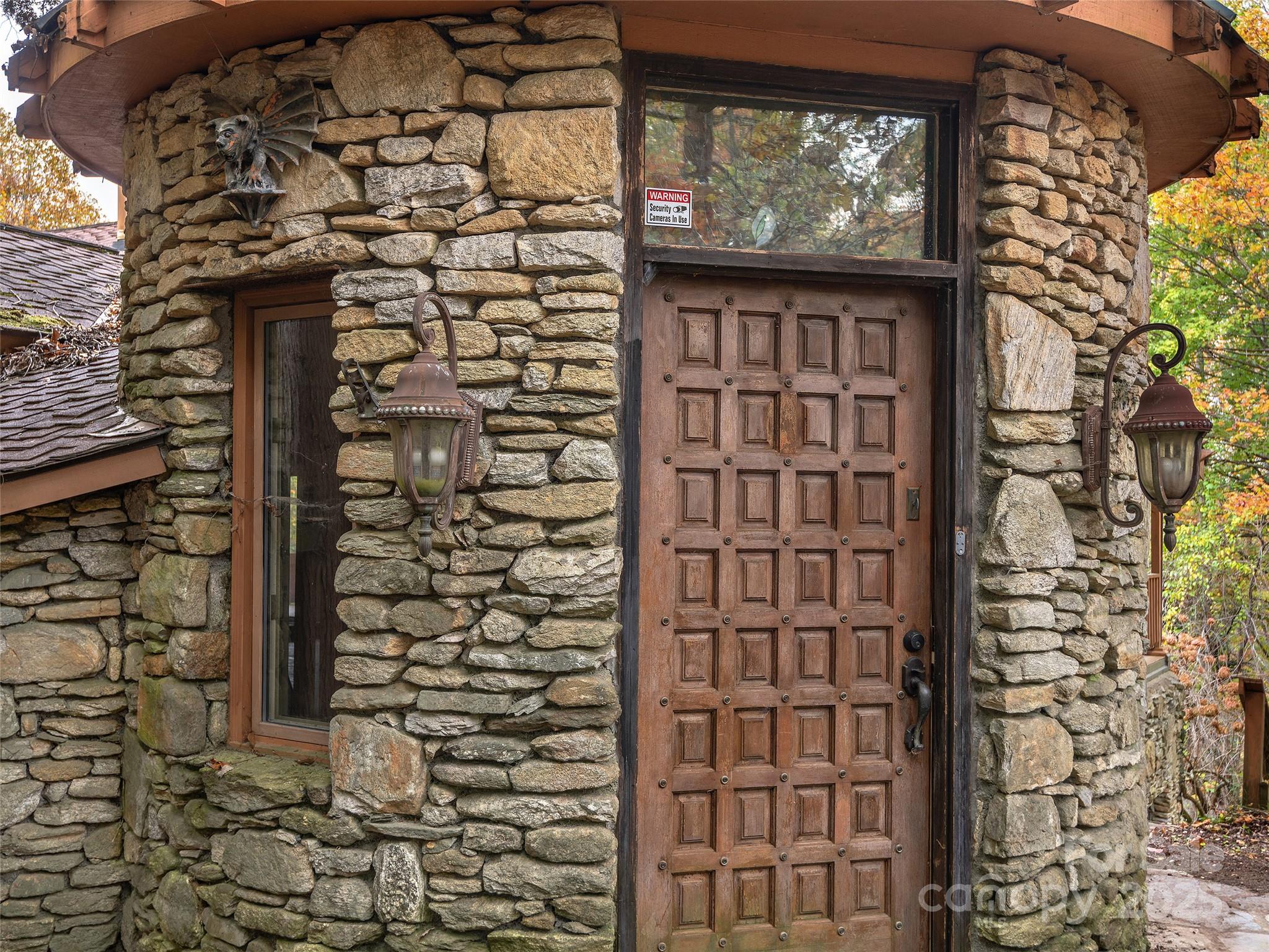 284 Indian Cave Park Road Property Photo 3