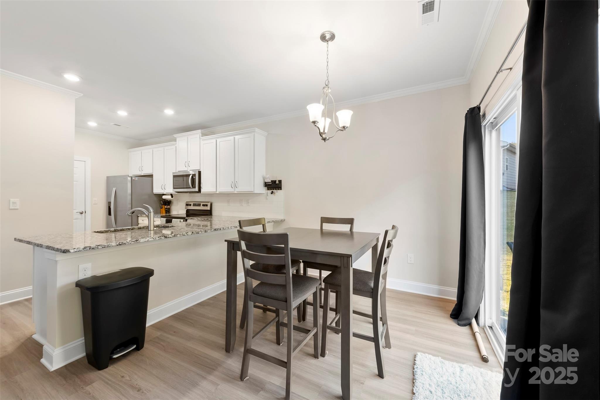 128 N Sina Street Property Photo 11