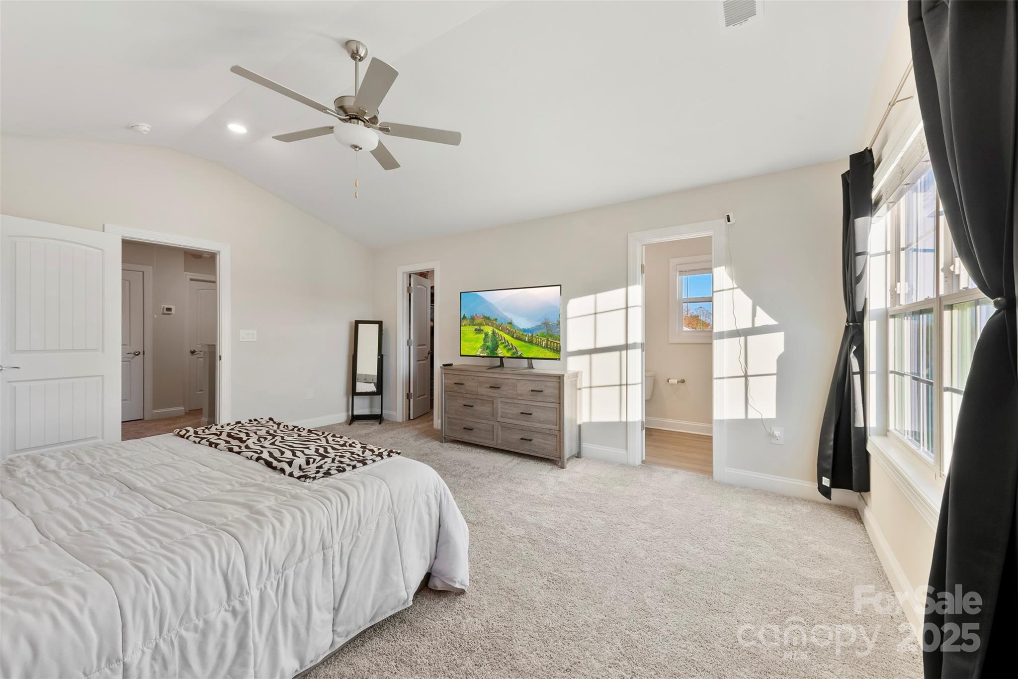 128 N Sina Street Property Photo 21