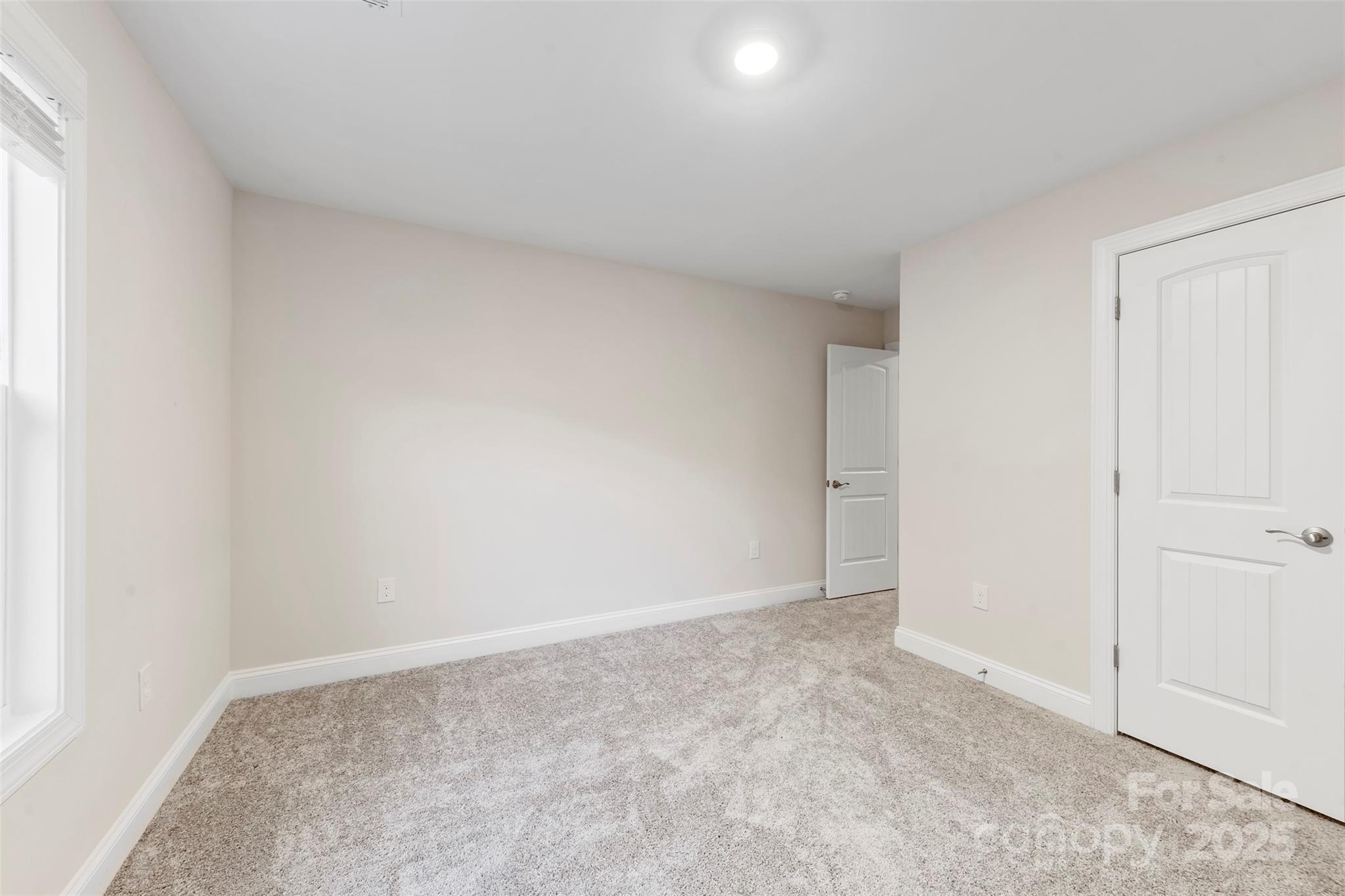 128 N Sina Street Property Photo 31