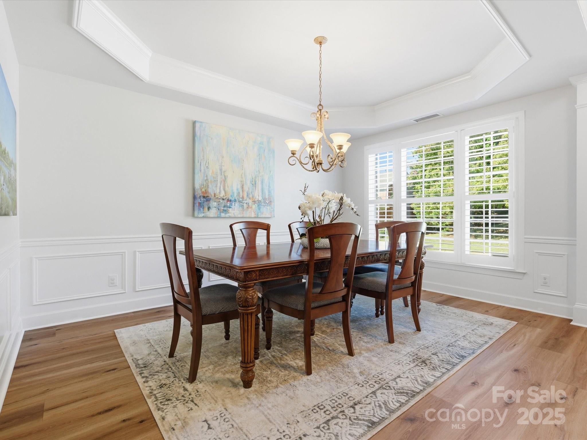 11419 Corliss Avenue Property Photo 3