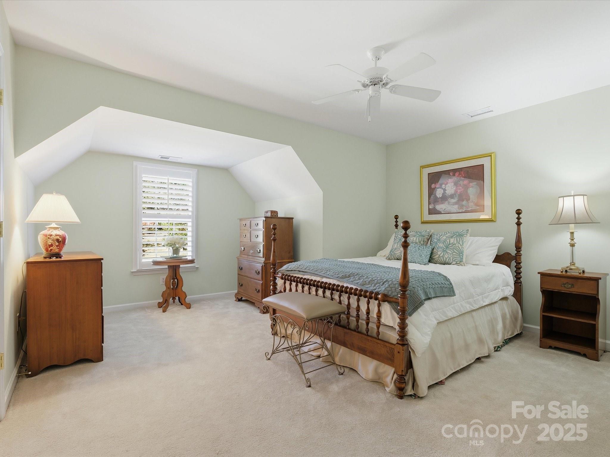 11419 Corliss Avenue Property Photo 14