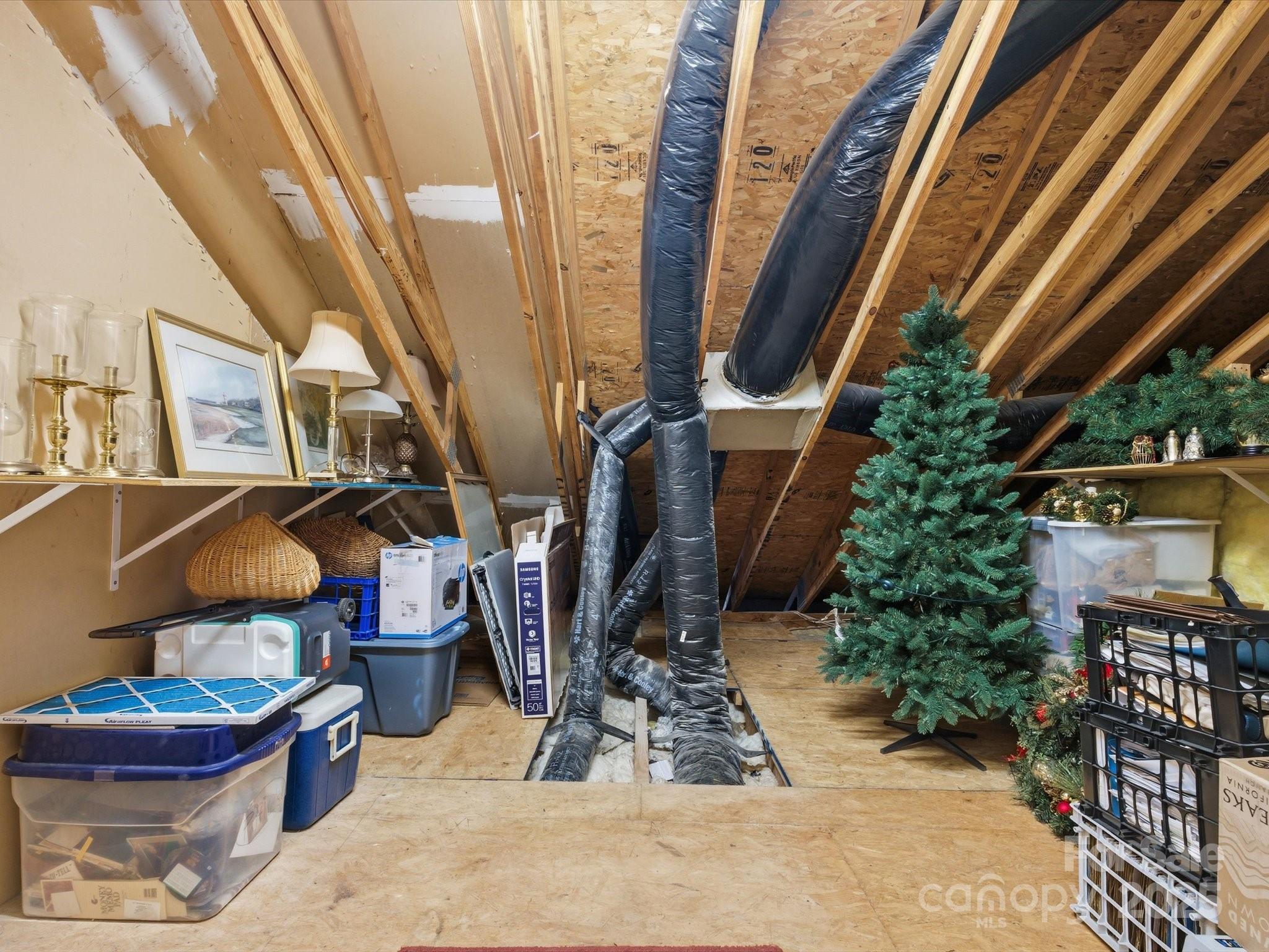 11419 Corliss Avenue Property Photo 18