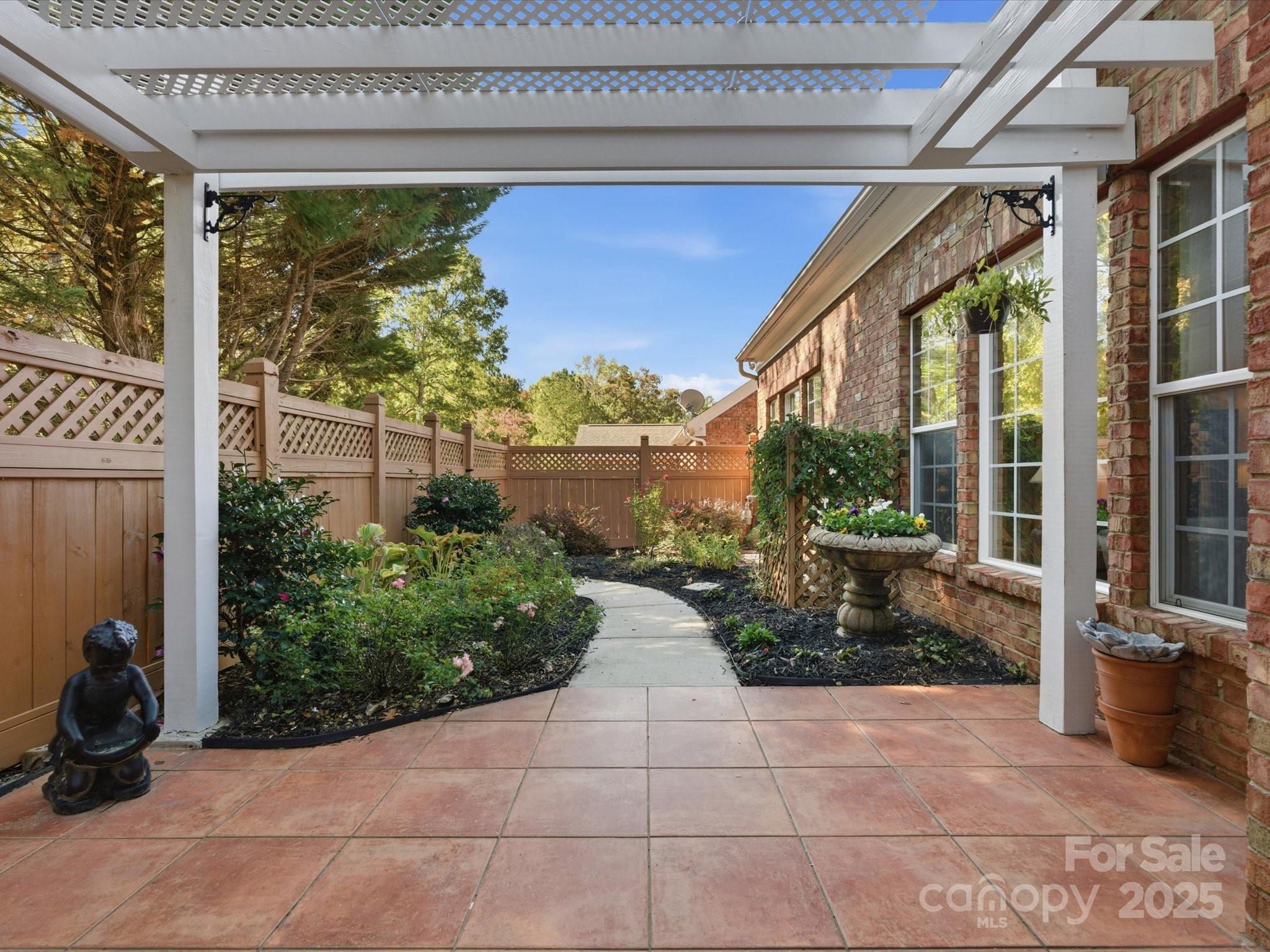 11419 Corliss Avenue Property Photo 20