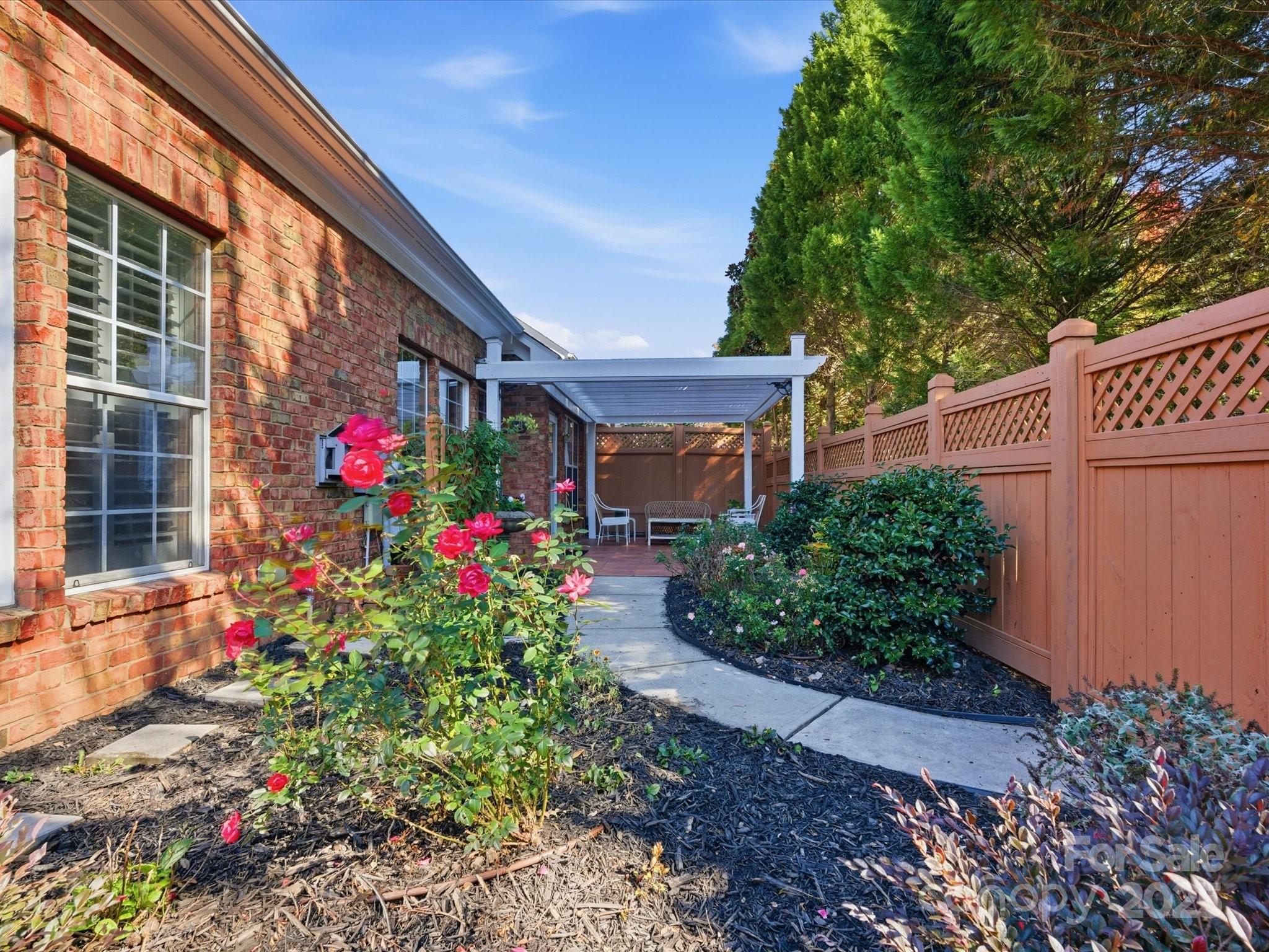 11419 Corliss Avenue Property Photo 22