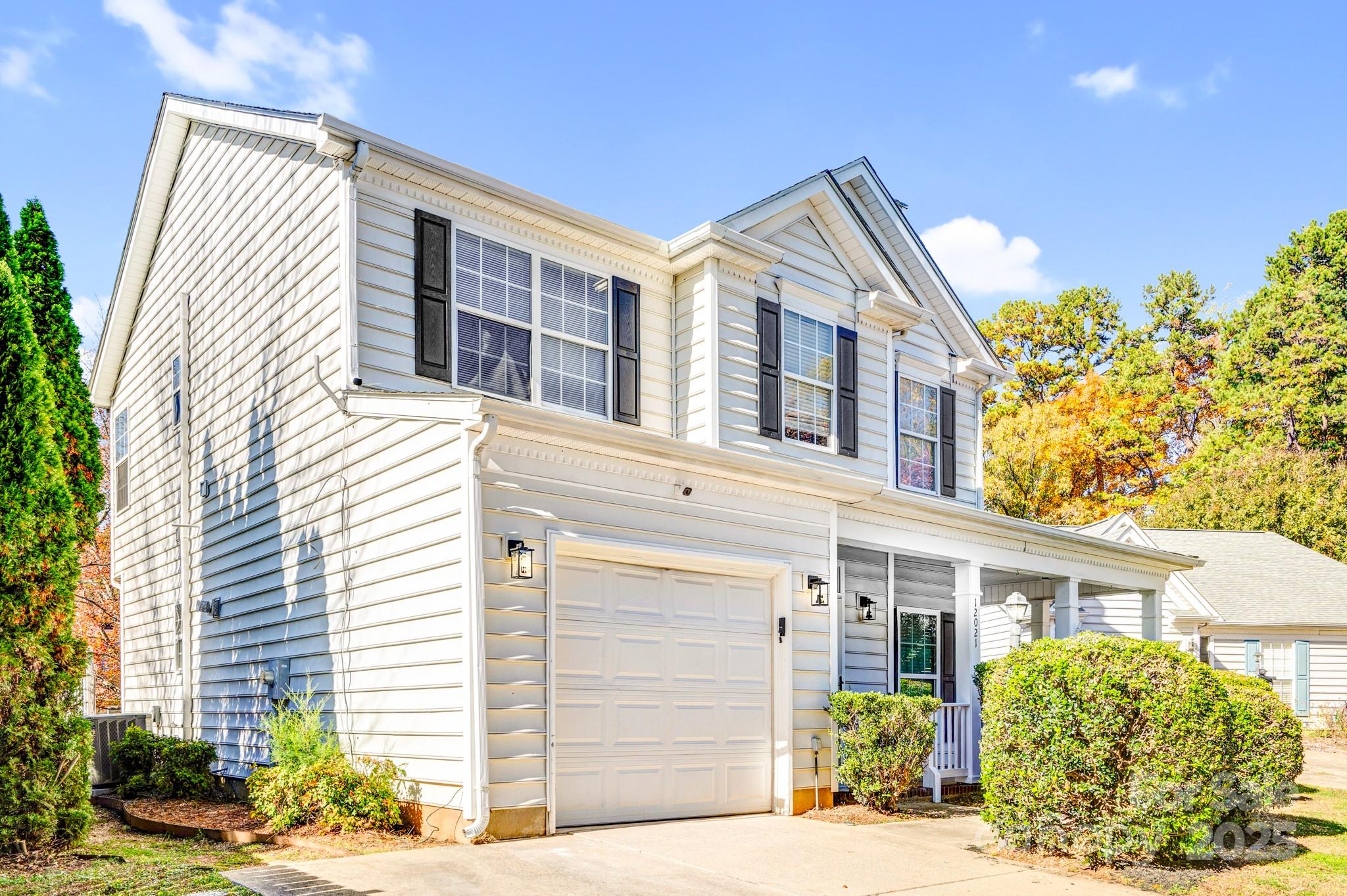 12021 Gemstone Court Property Photo 3