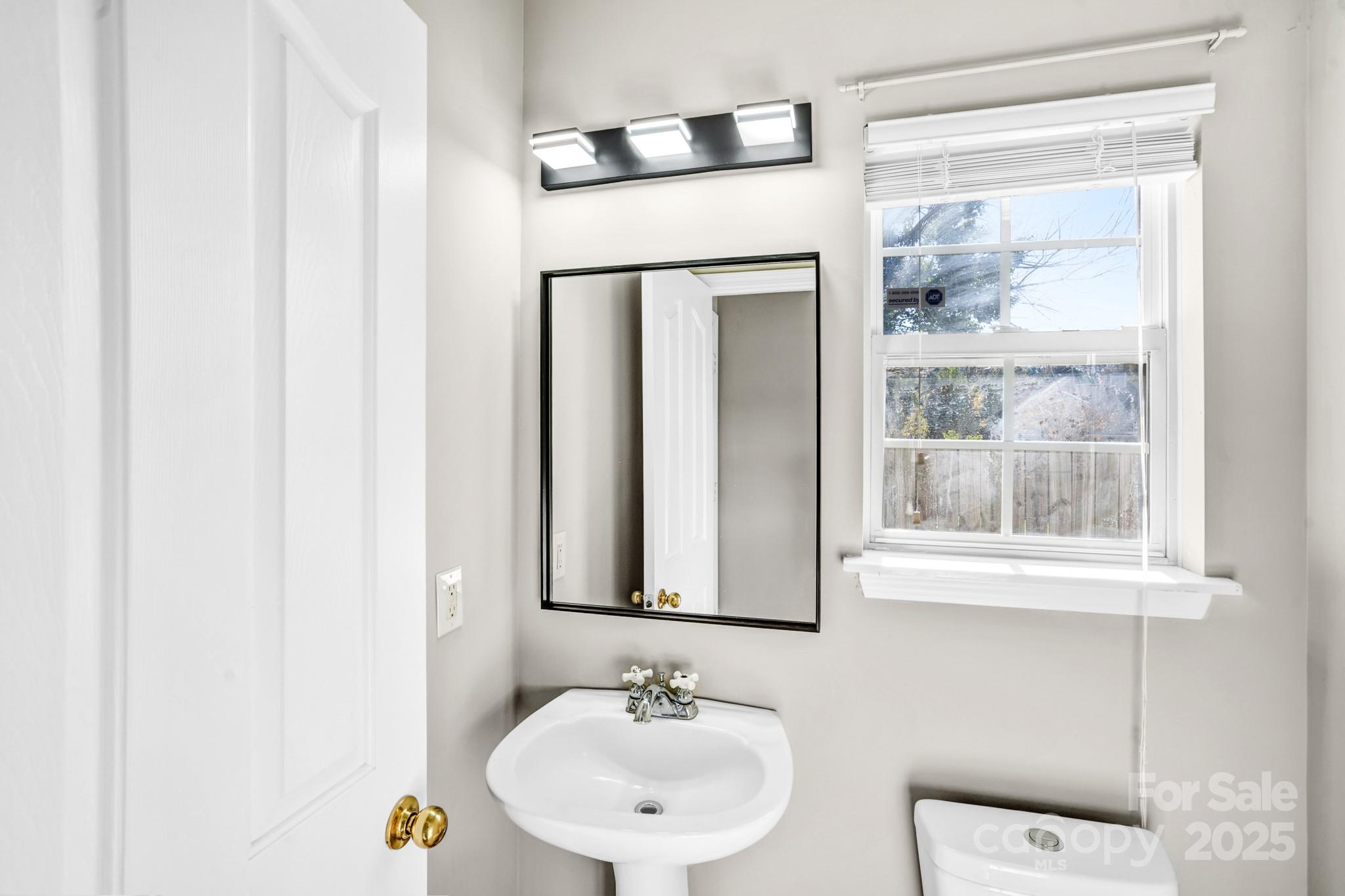 12021 Gemstone Court Property Photo 16