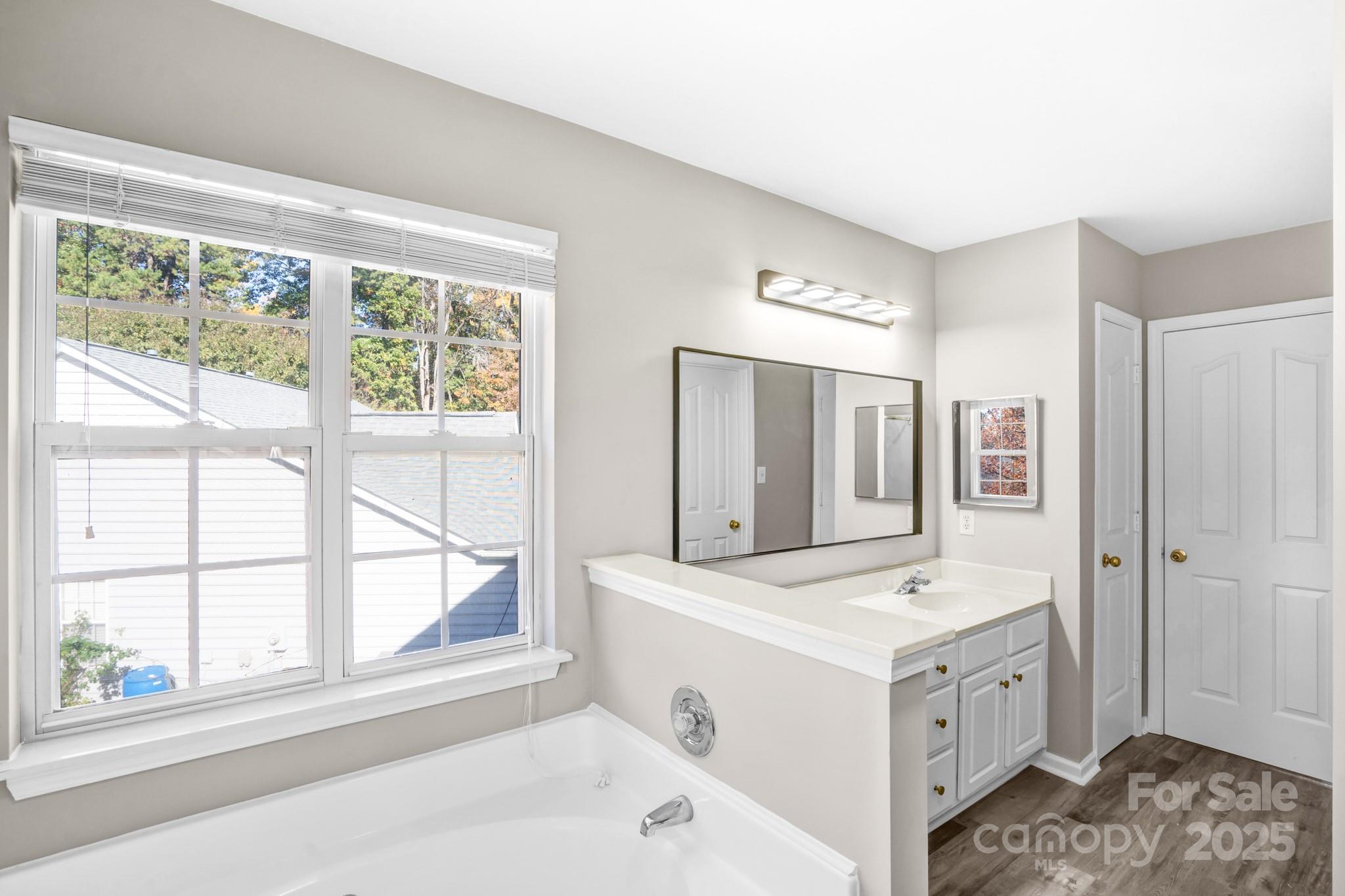 12021 Gemstone Court Property Photo 29