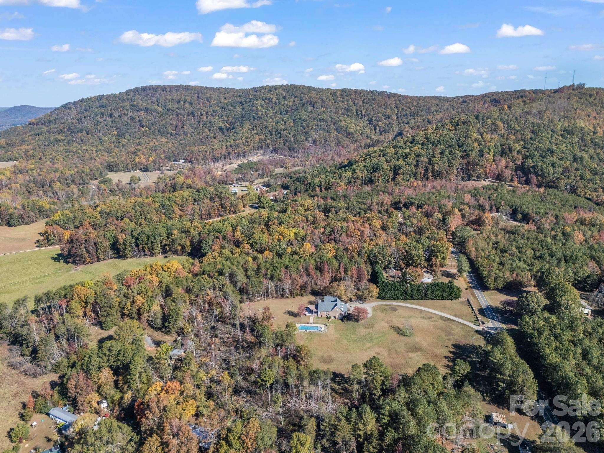 1102 S Mountain Road Property Photo 8
