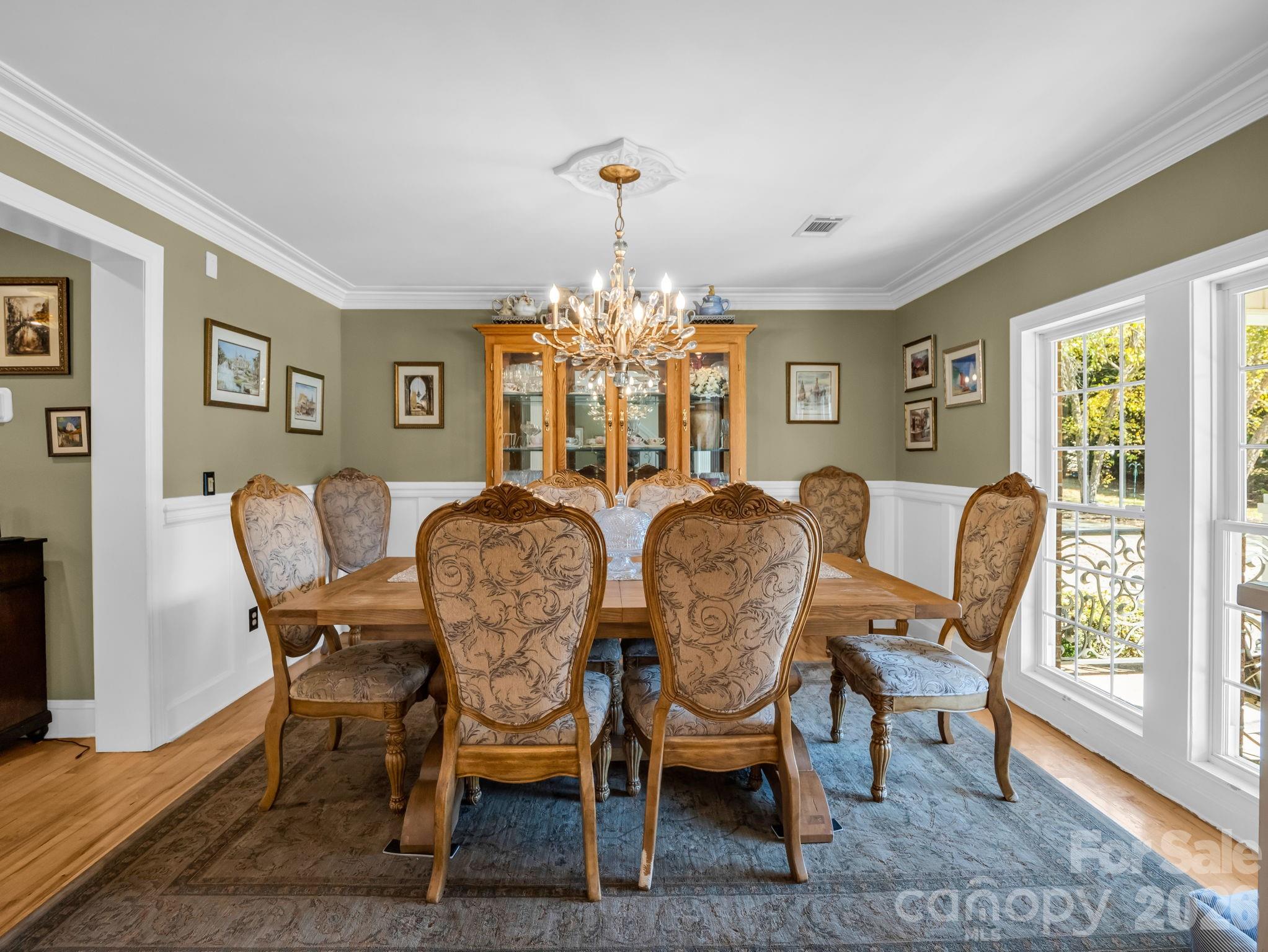 1102 S Mountain Road Property Photo 11