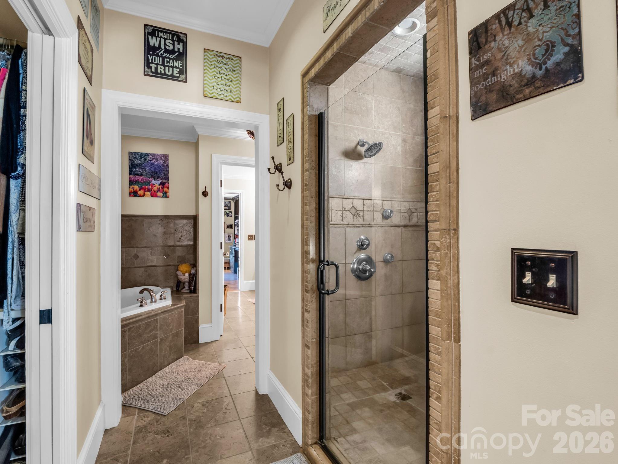1102 S Mountain Road Property Photo 18