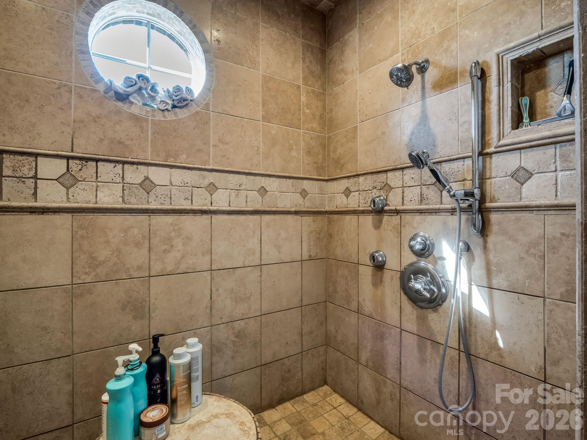 1102 S Mountain Road Property Photo 20