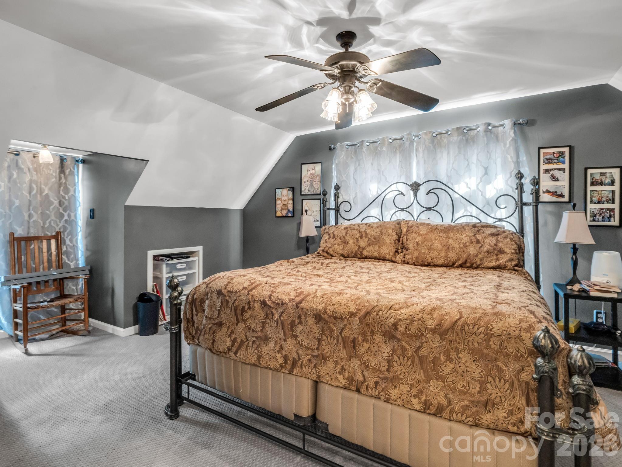 1102 S Mountain Road Property Photo 30