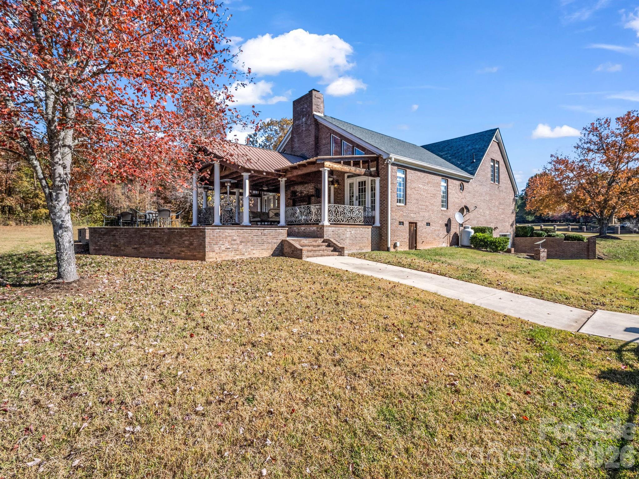 1102 S Mountain Road Property Photo 39