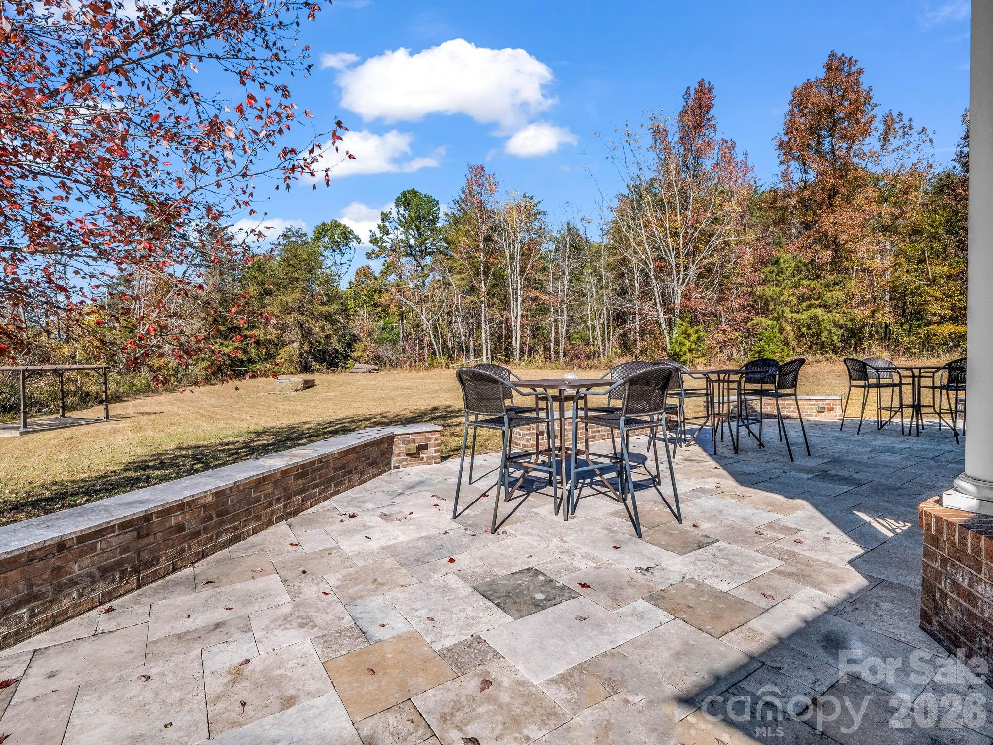 1102 S Mountain Road Property Photo 40