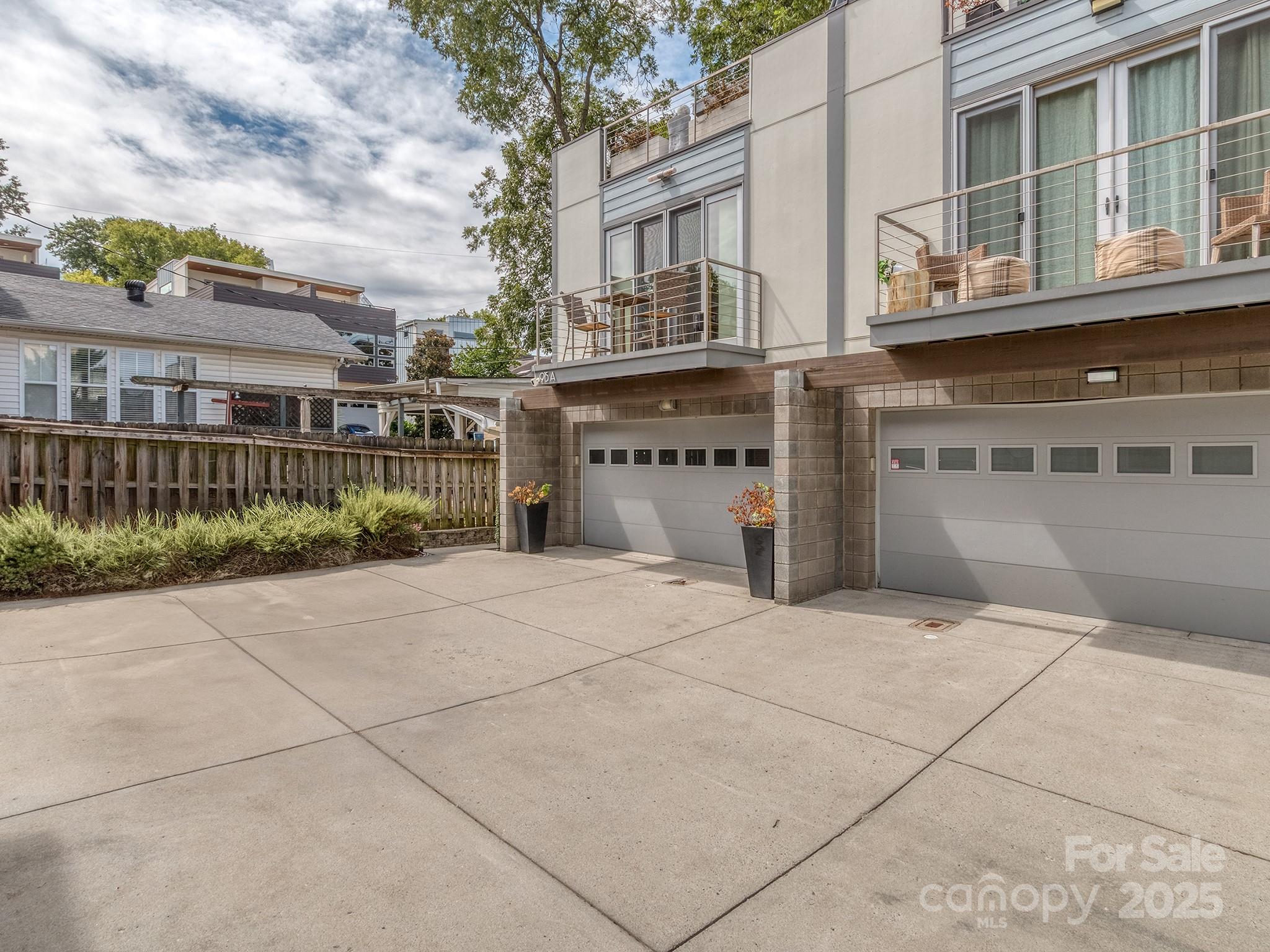 915 Westbrook Drive A Property Photo 33