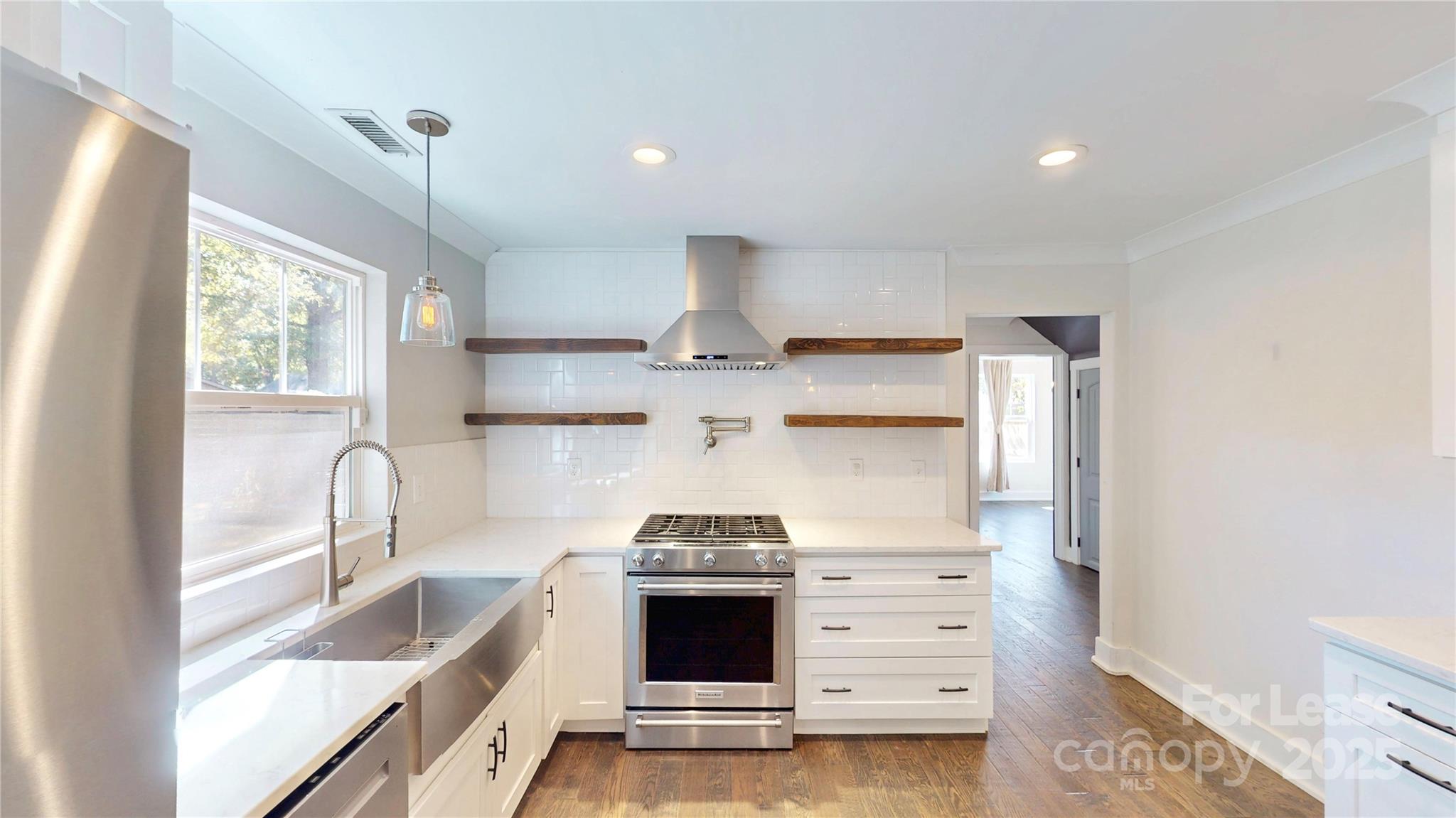 1412 N Sharon Amity Road Property Photo 16