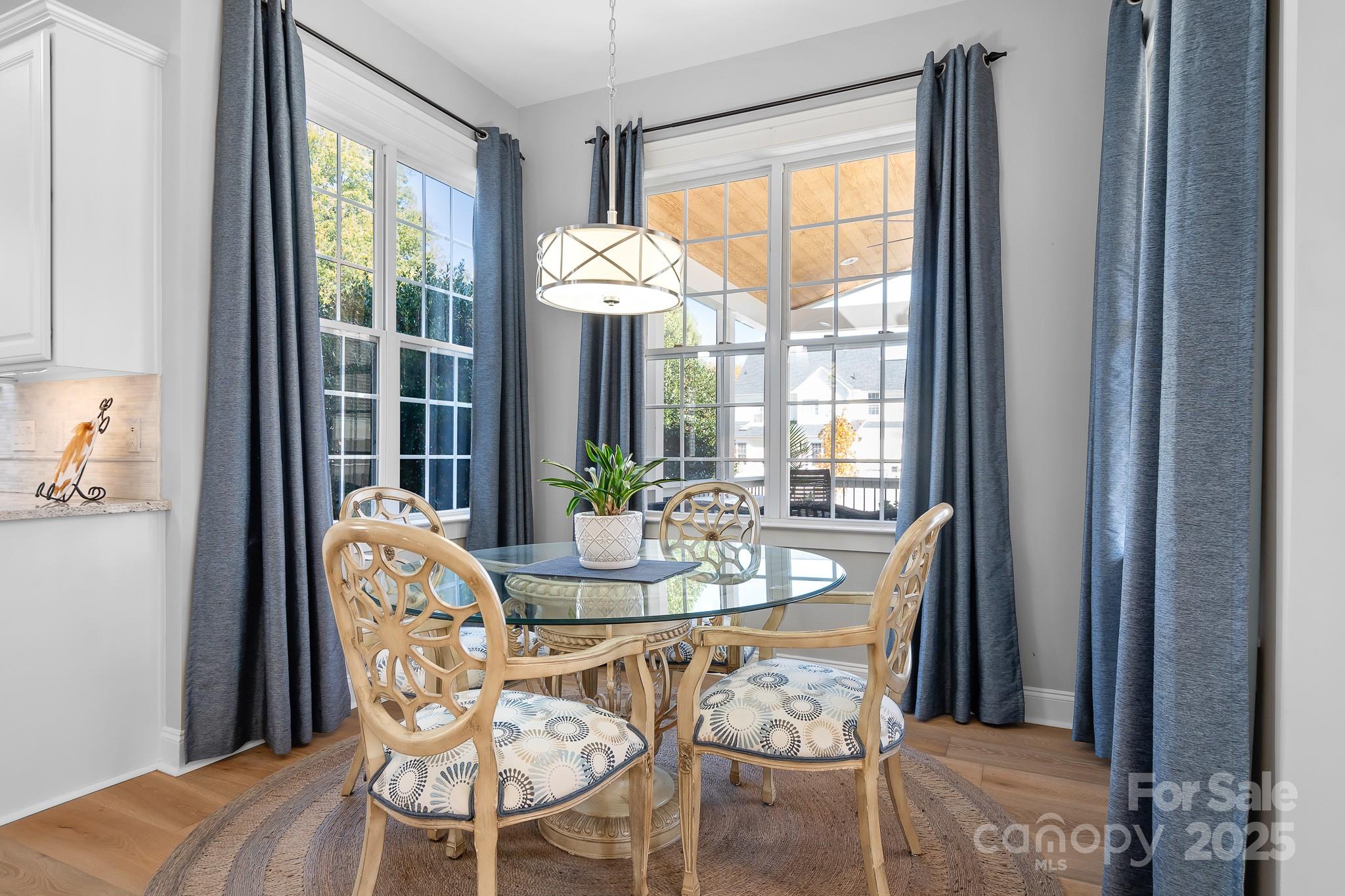 15826 Trenton Place Road Property Photo 6