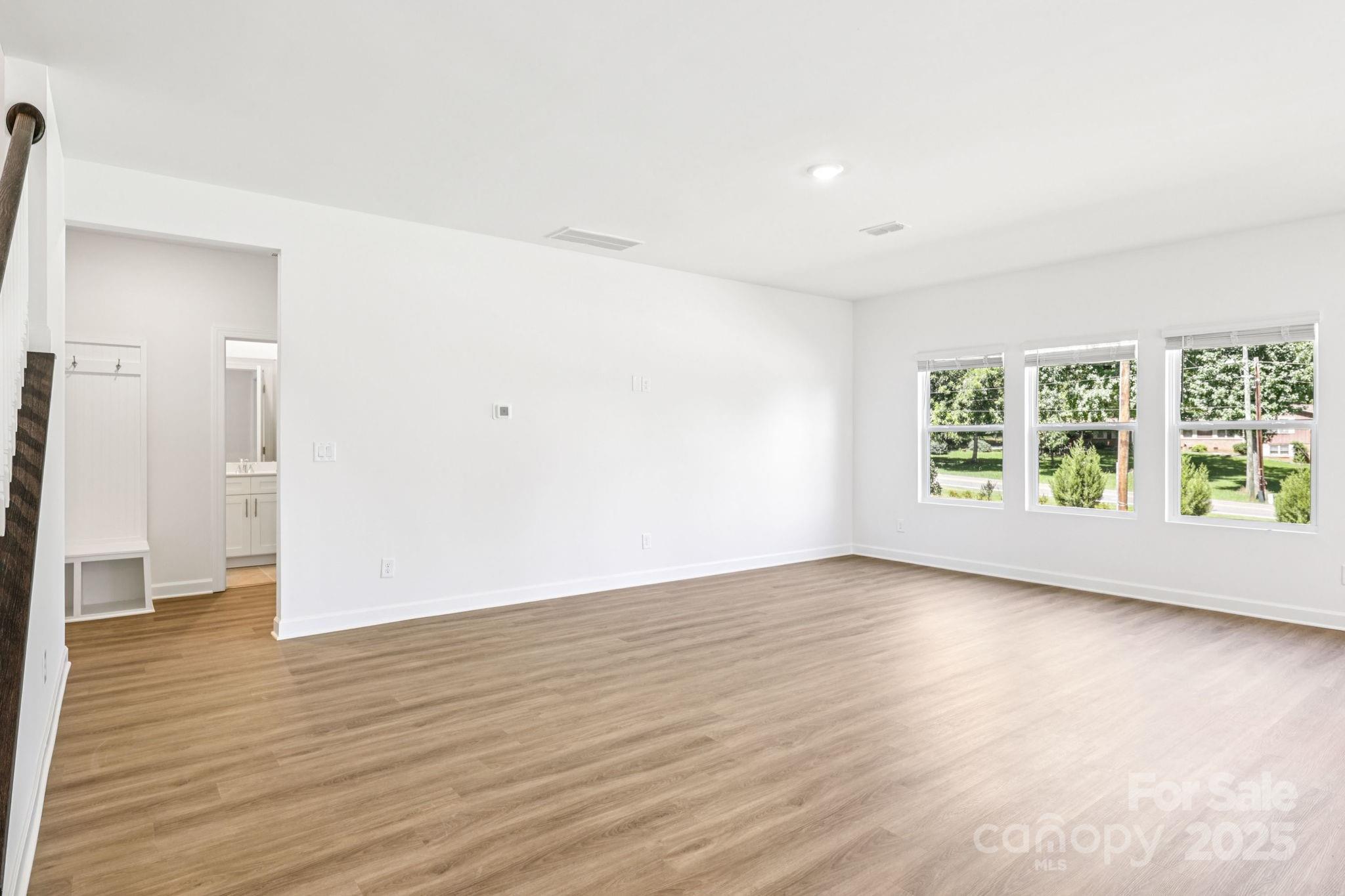 826 Santina Avenue Property Photo 2