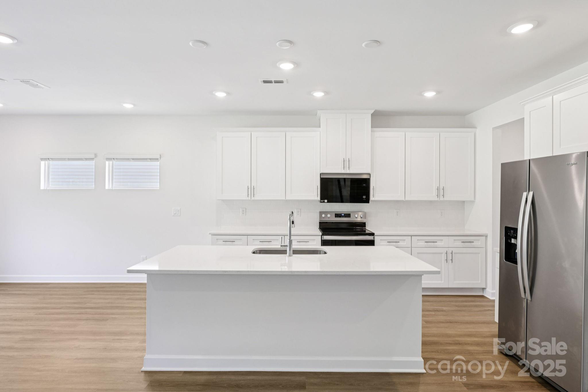 826 Santina Avenue Property Photo 3