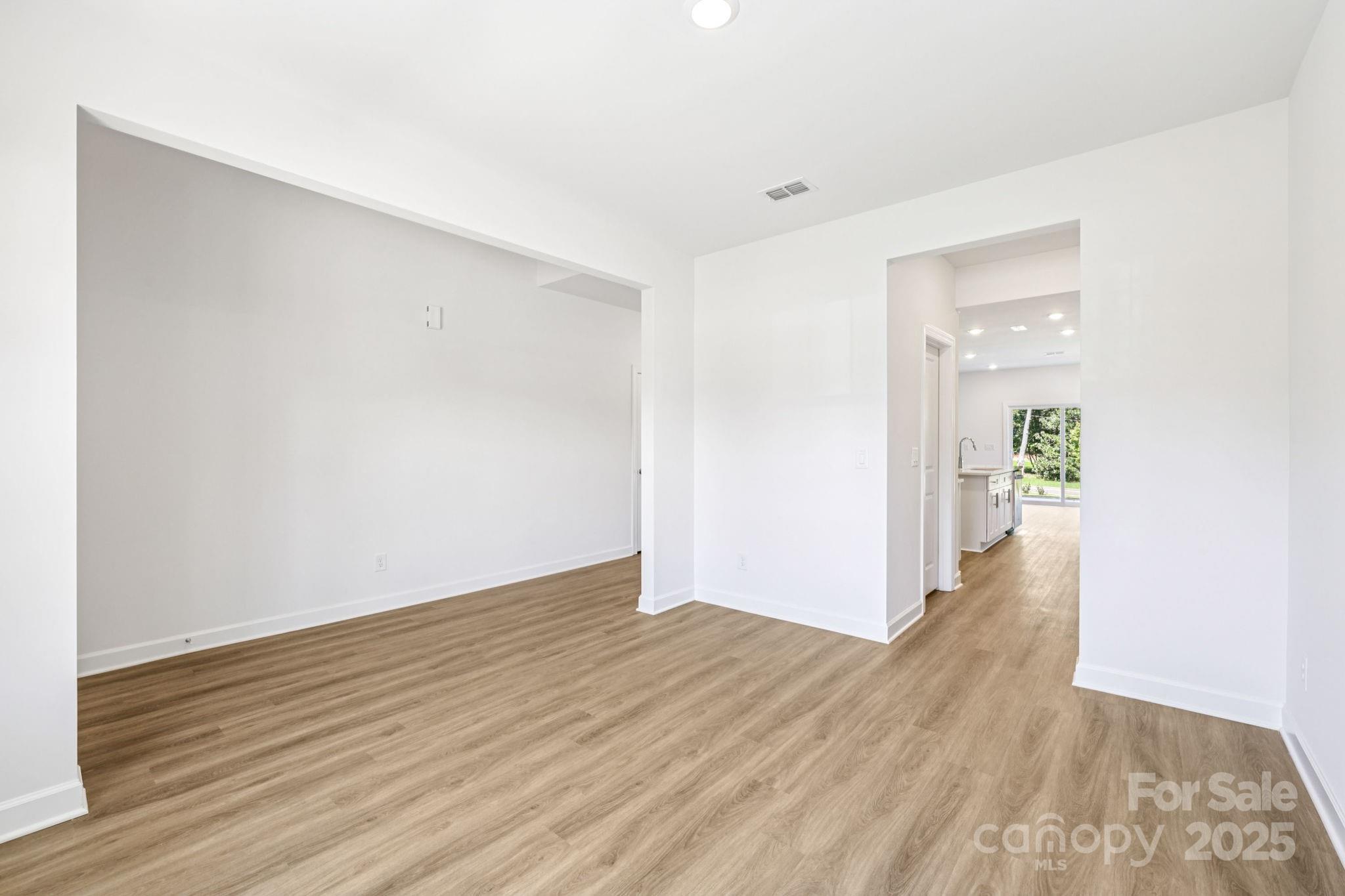 826 Santina Avenue Property Photo 9