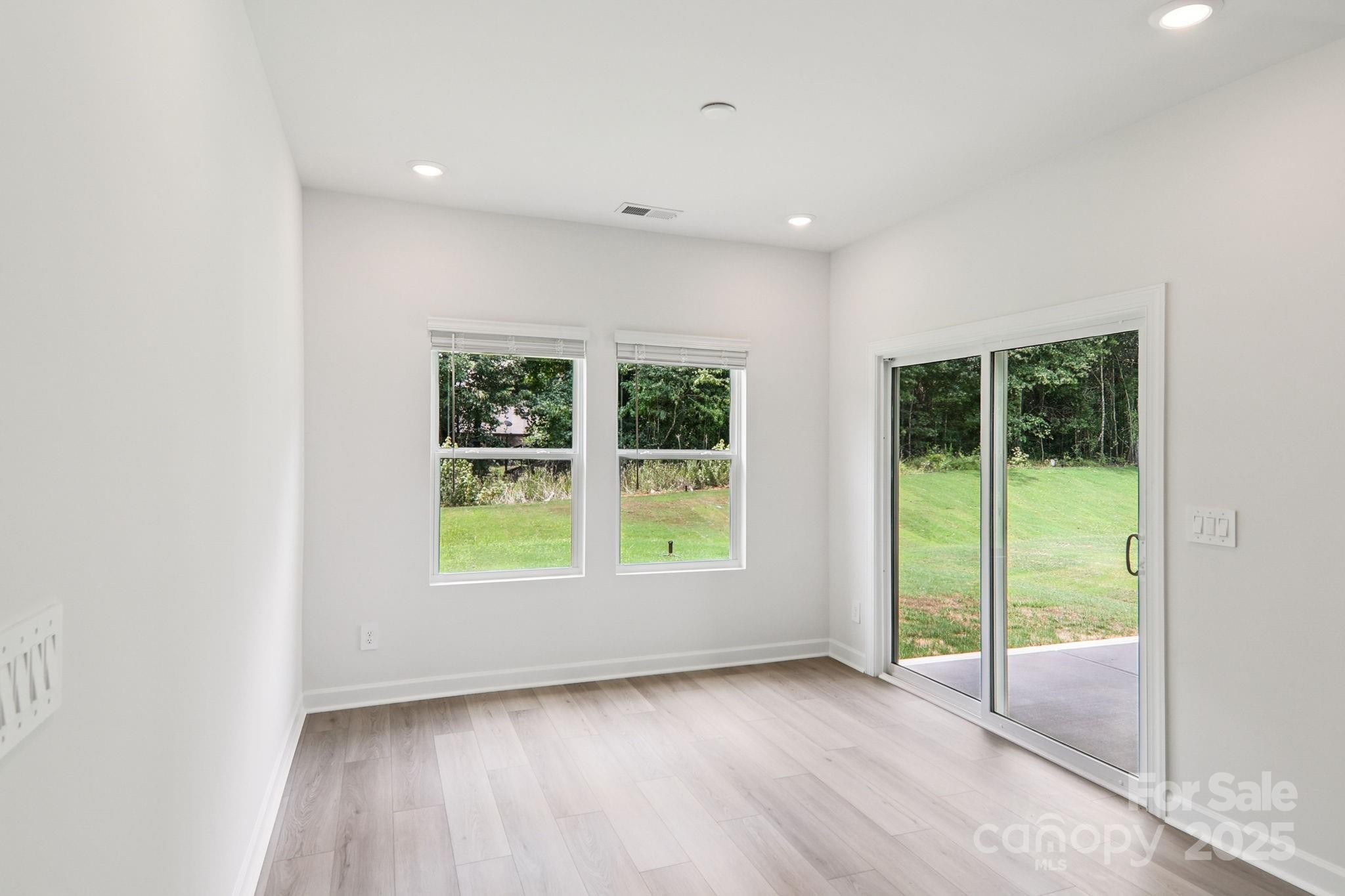 830 Santina Avenue Property Photo 6