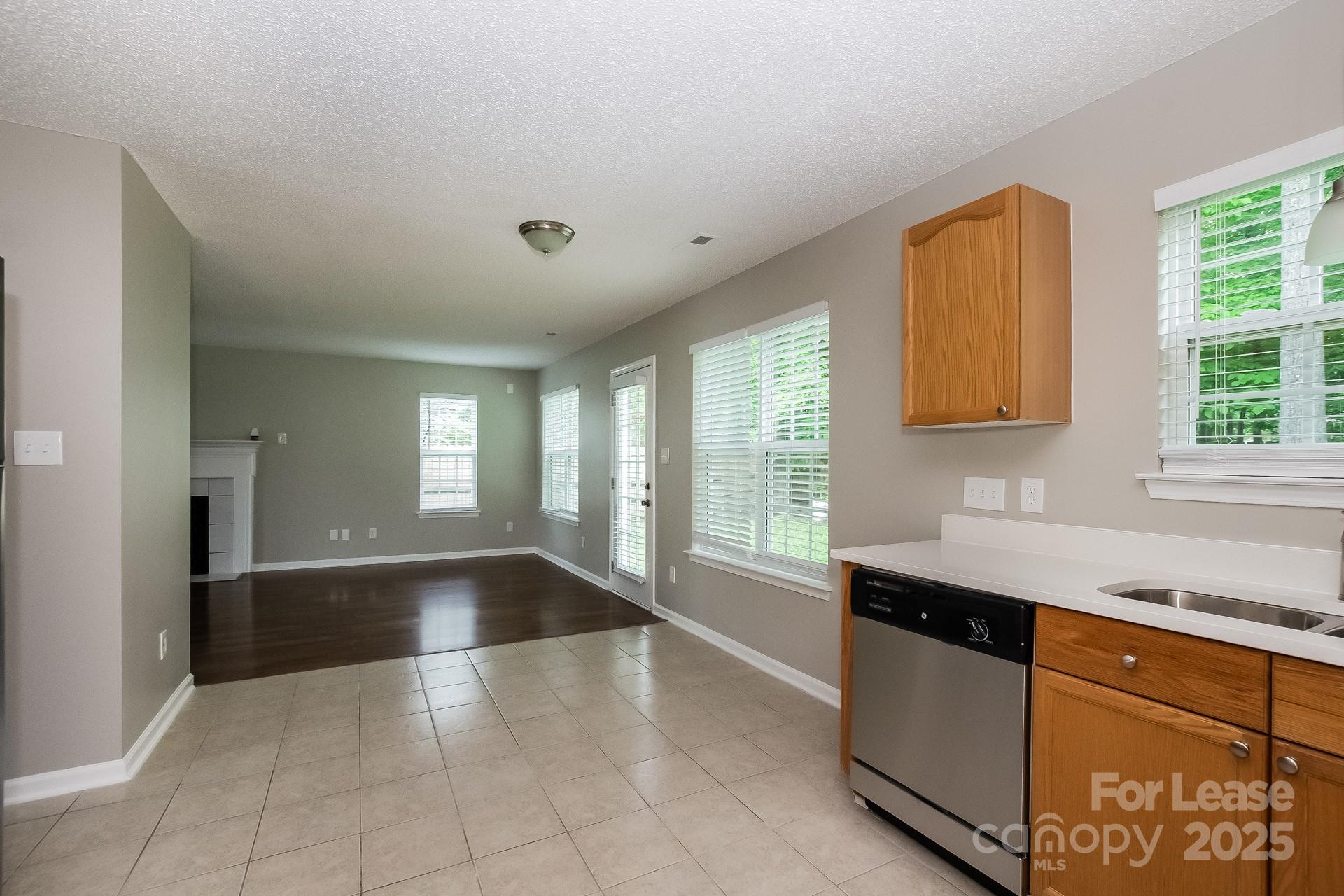 6415 Goldenblush Circle Property Photo 6