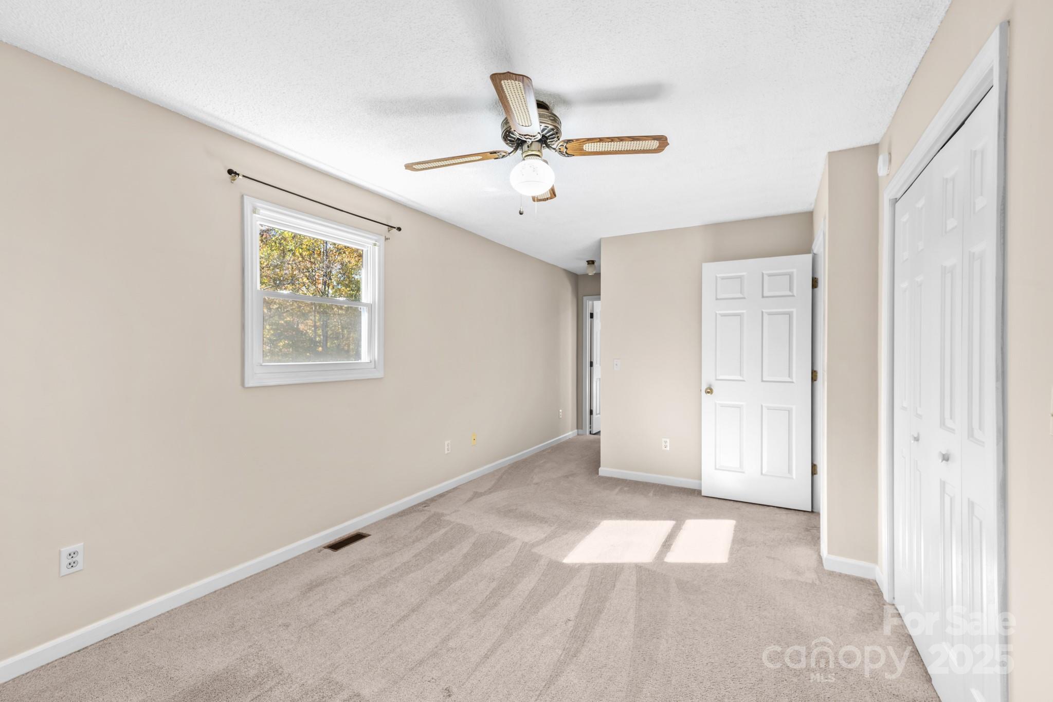 2855 Wildwood Street Property Photo 21