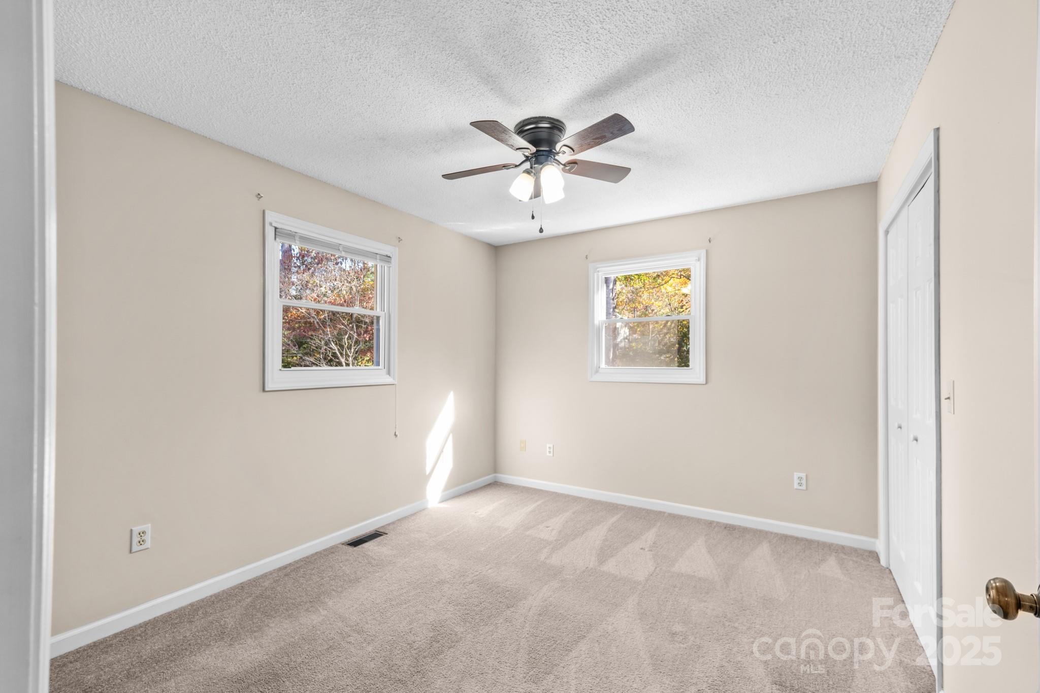 2855 Wildwood Street Property Photo 24