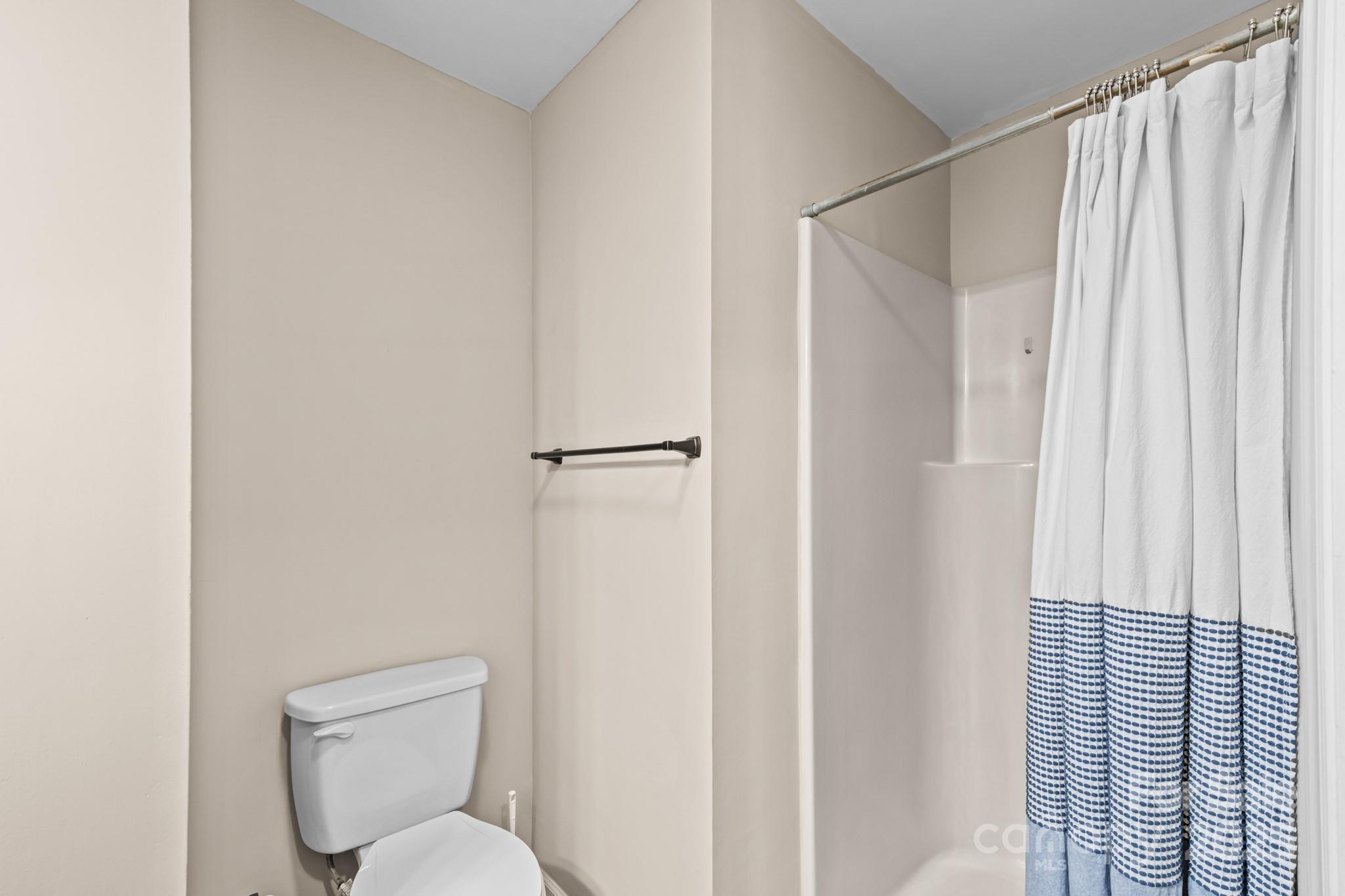 2855 Wildwood Street Property Photo 27