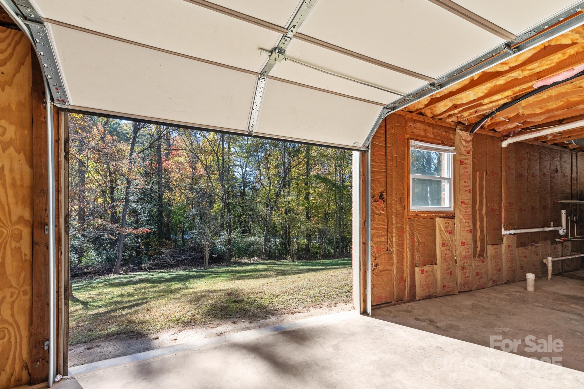 2855 Wildwood Street Property Photo 33