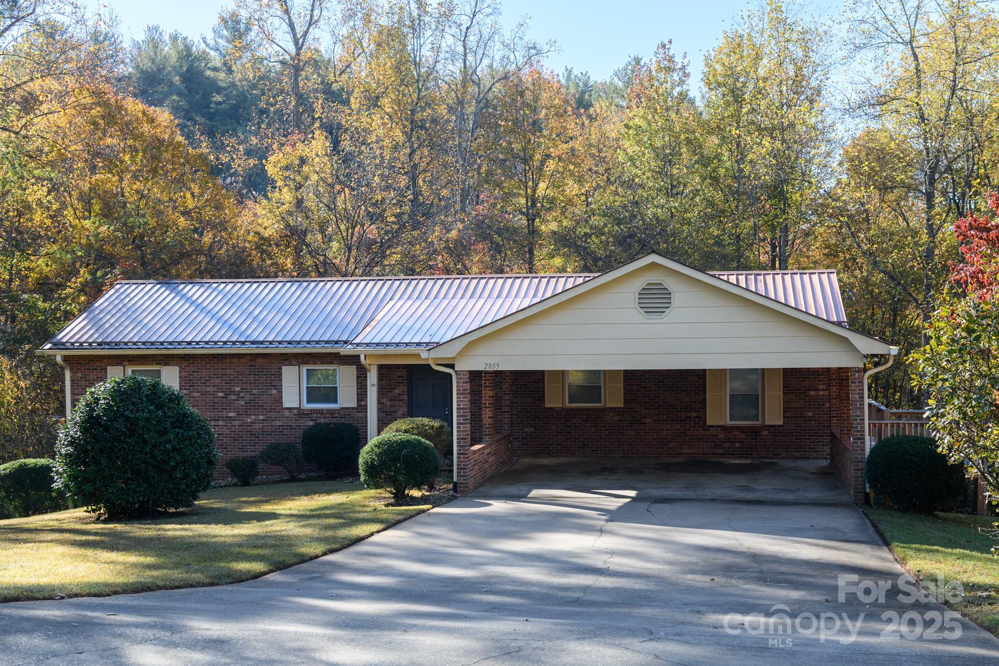 2855 Wildwood Street Property Photo 35