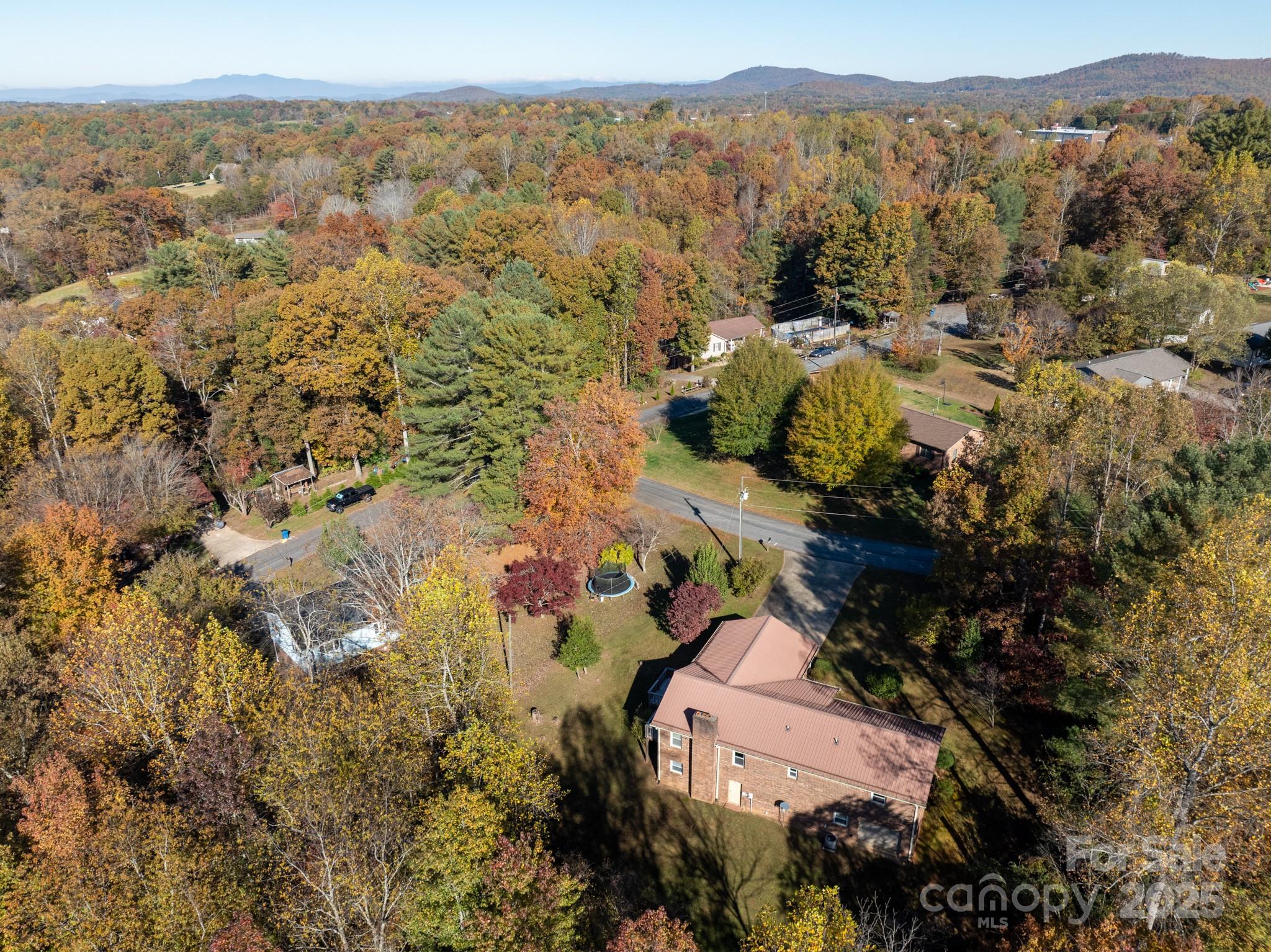 2855 Wildwood Street Property Photo 37