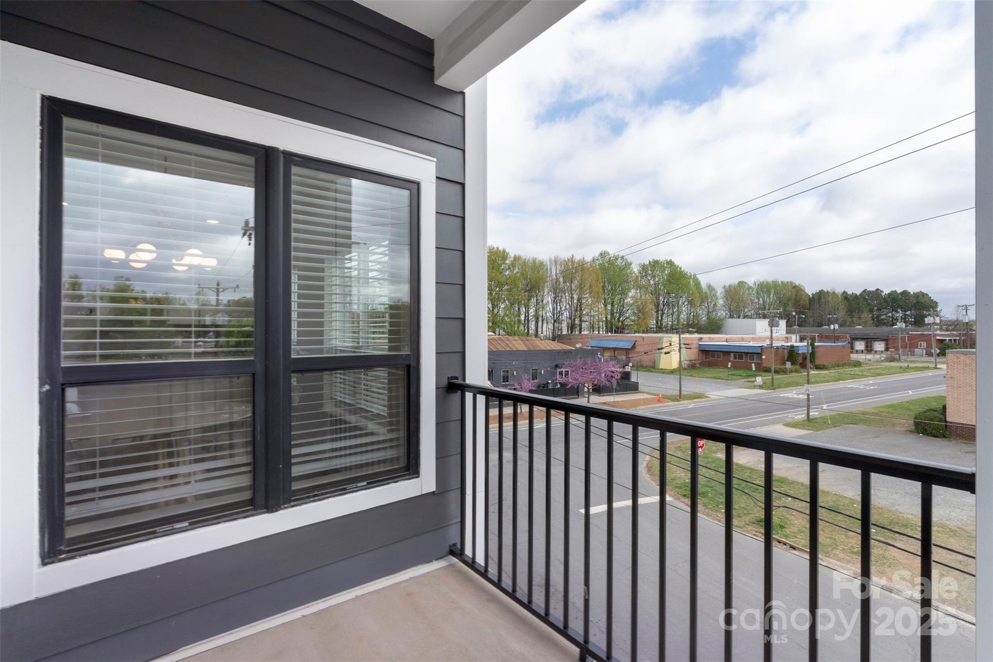 3630 N Davidson Street 3301 Property Photo 11