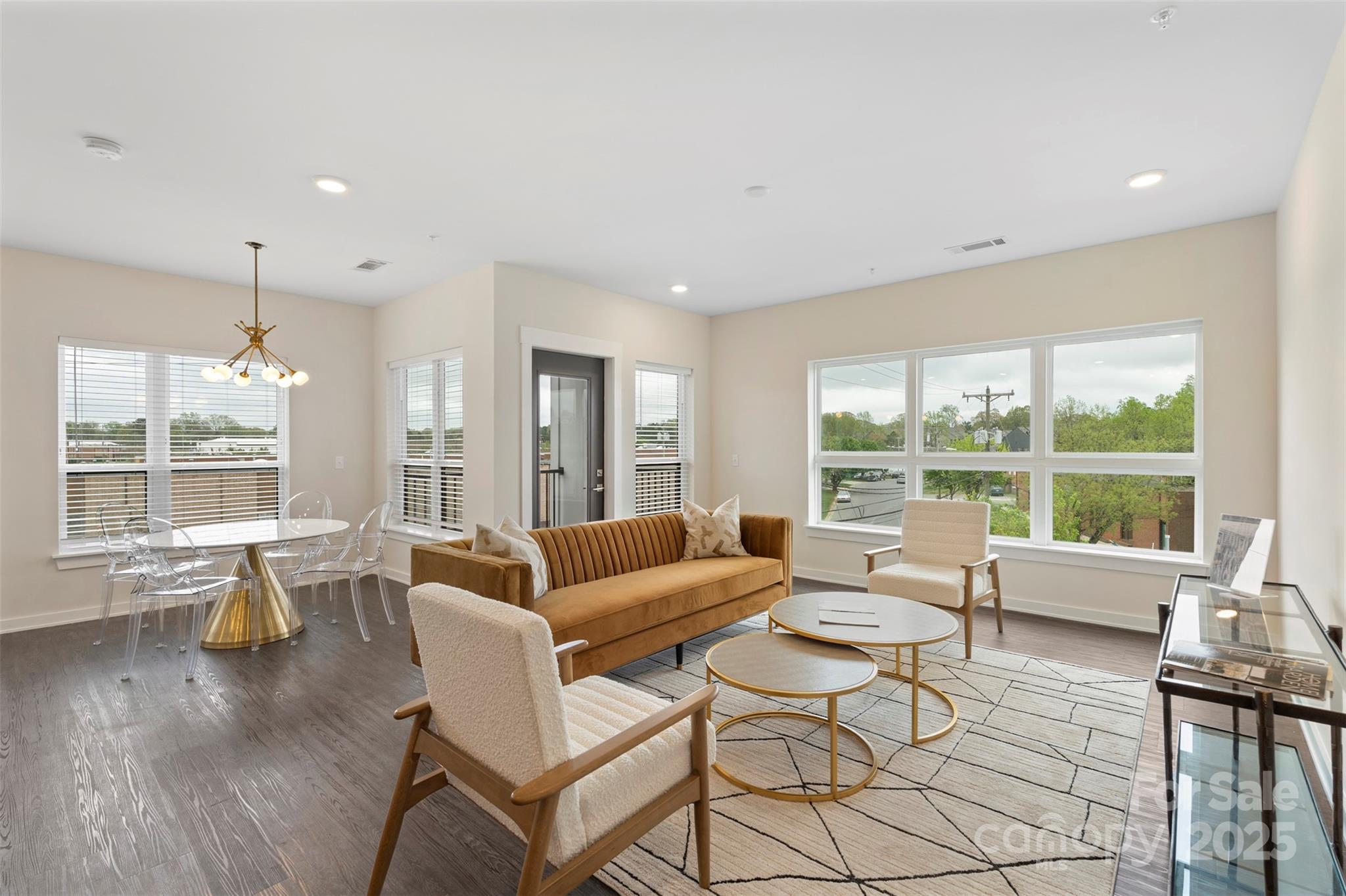 3630 N Davidson Street 3301 Property Photo 13