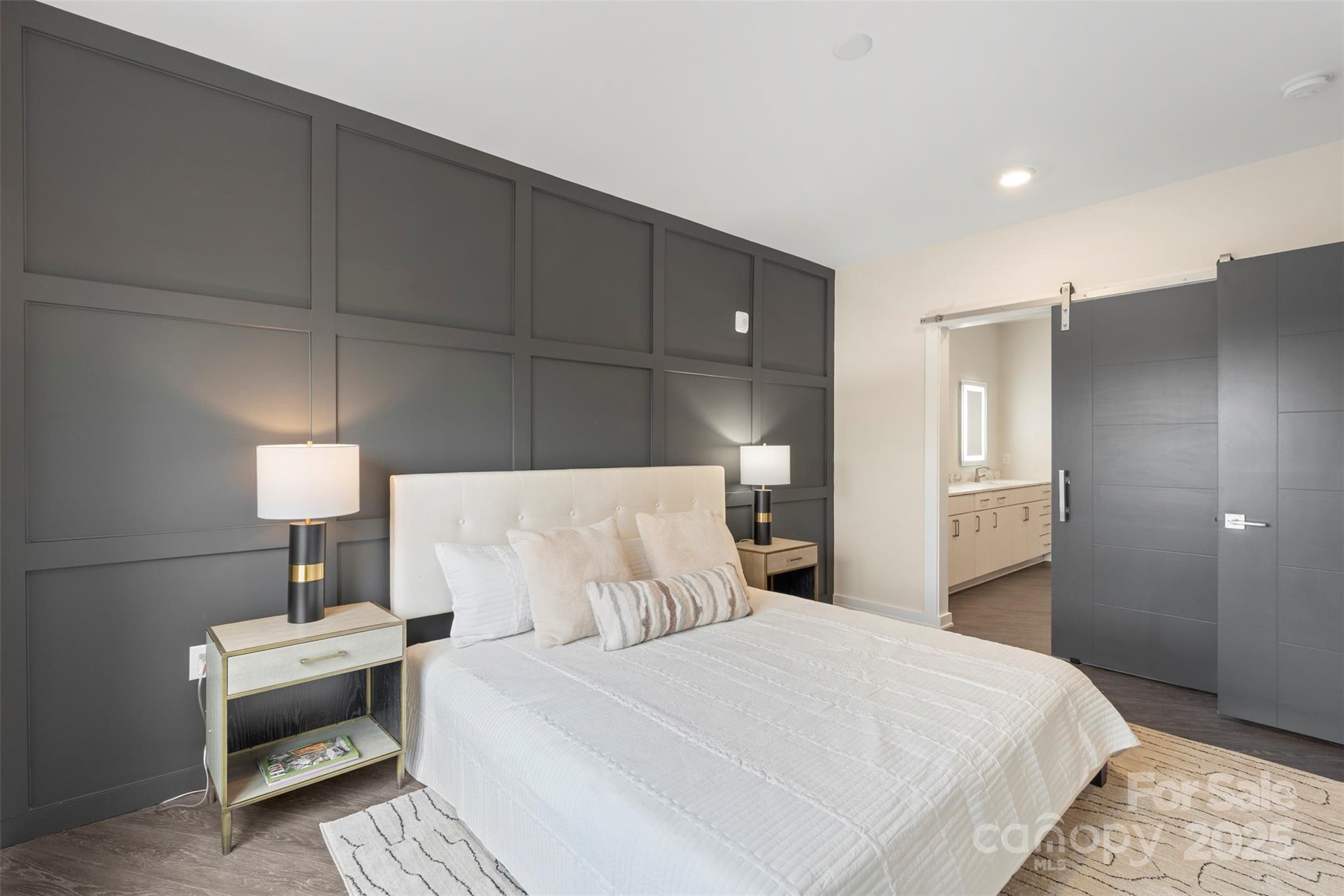 3630 N Davidson Street 3301 Property Photo 16