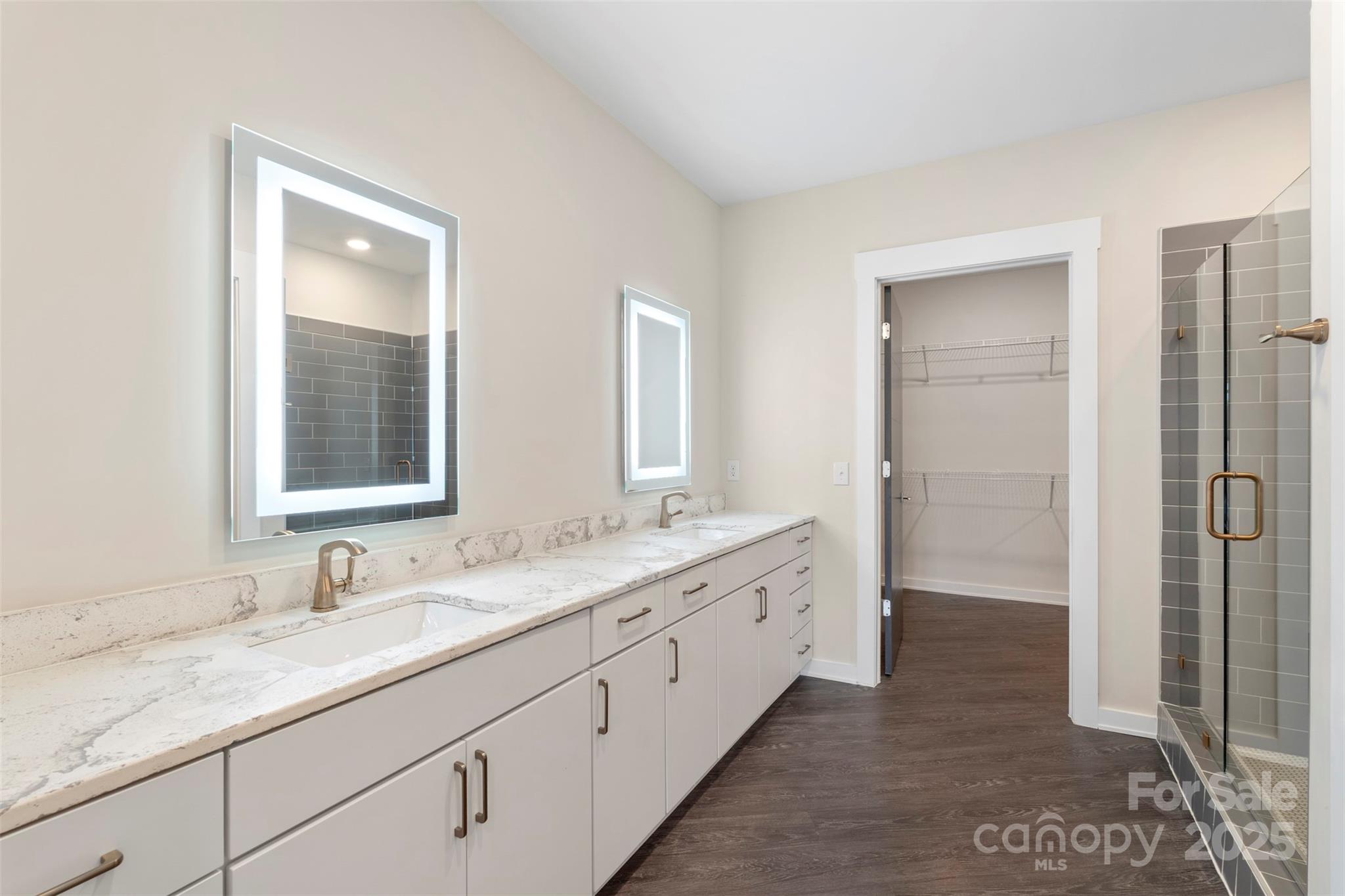 3630 N Davidson Street 3301 Property Photo 17