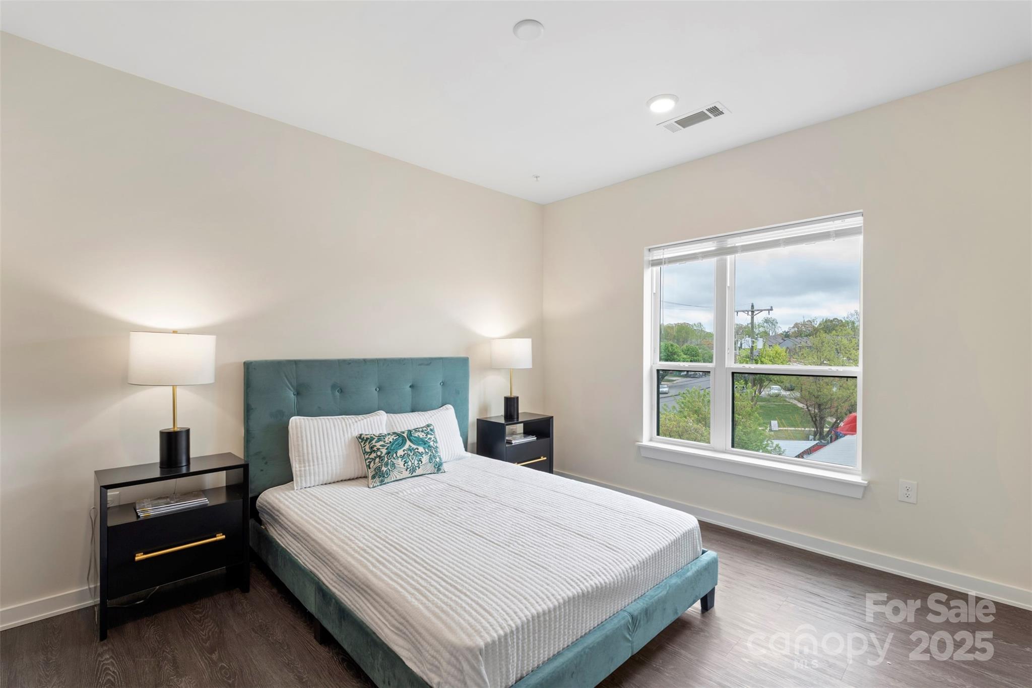 3630 N Davidson Street 3301 Property Photo 22