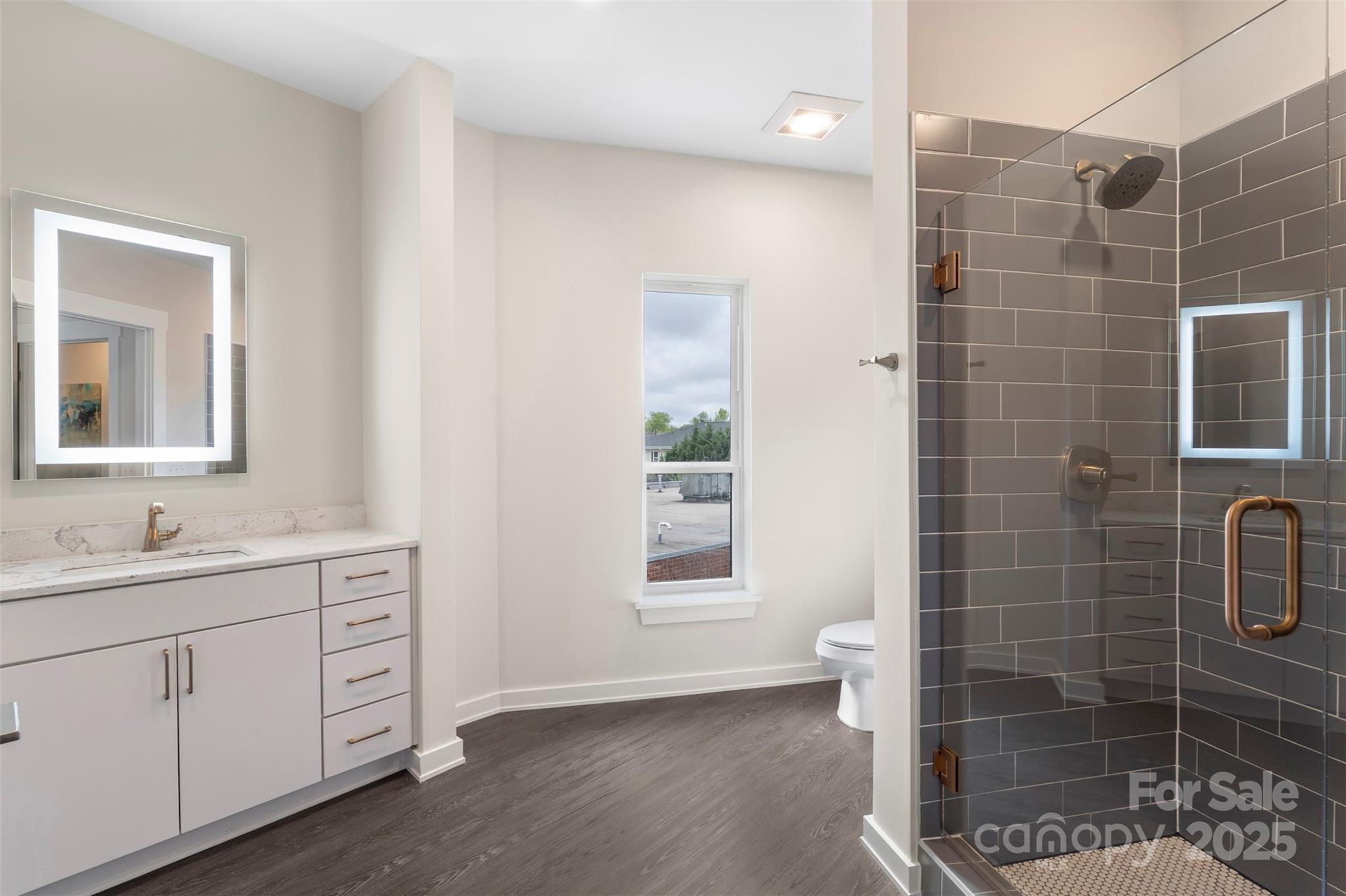 3630 N Davidson Street 3301 Property Photo 24