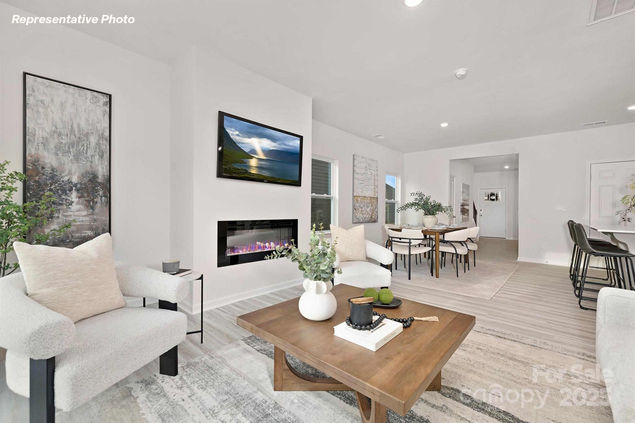 1526 Secrest Commons Drive Property Photo 2