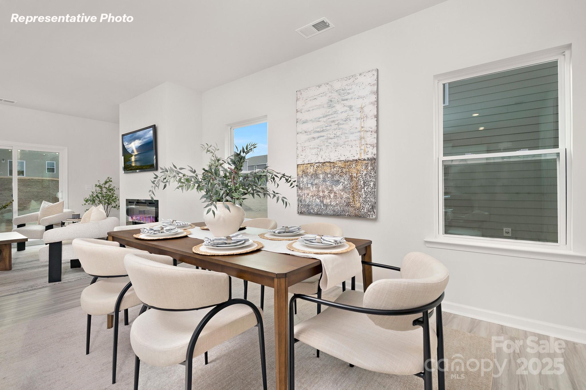 1526 Secrest Commons Drive Property Photo 8