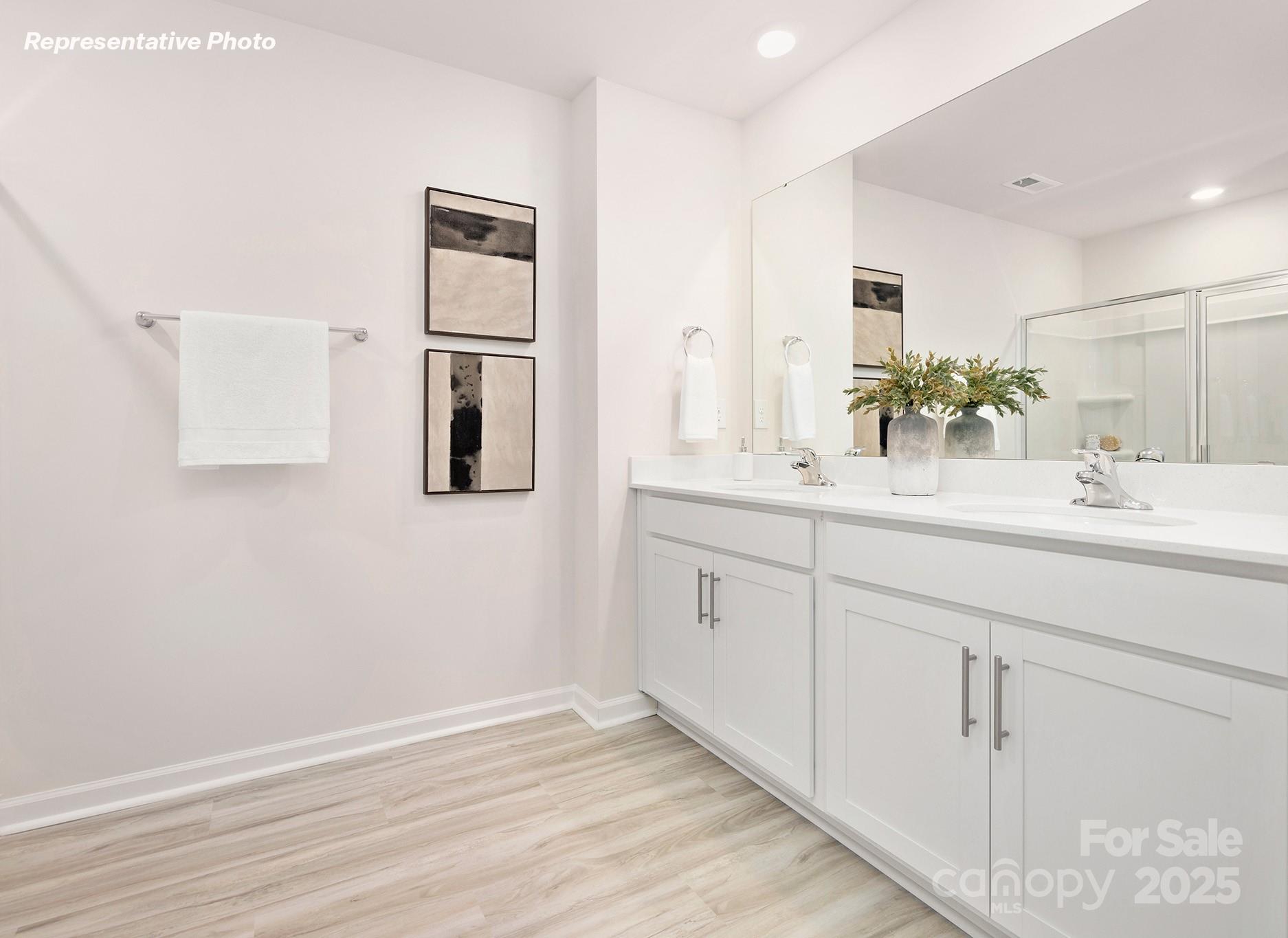 1526 Secrest Commons Drive Property Photo 27