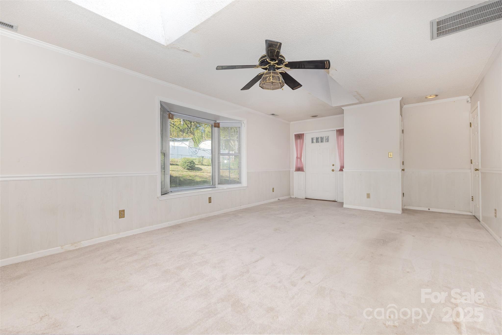 7428 Bradgate Road Property Photo 10