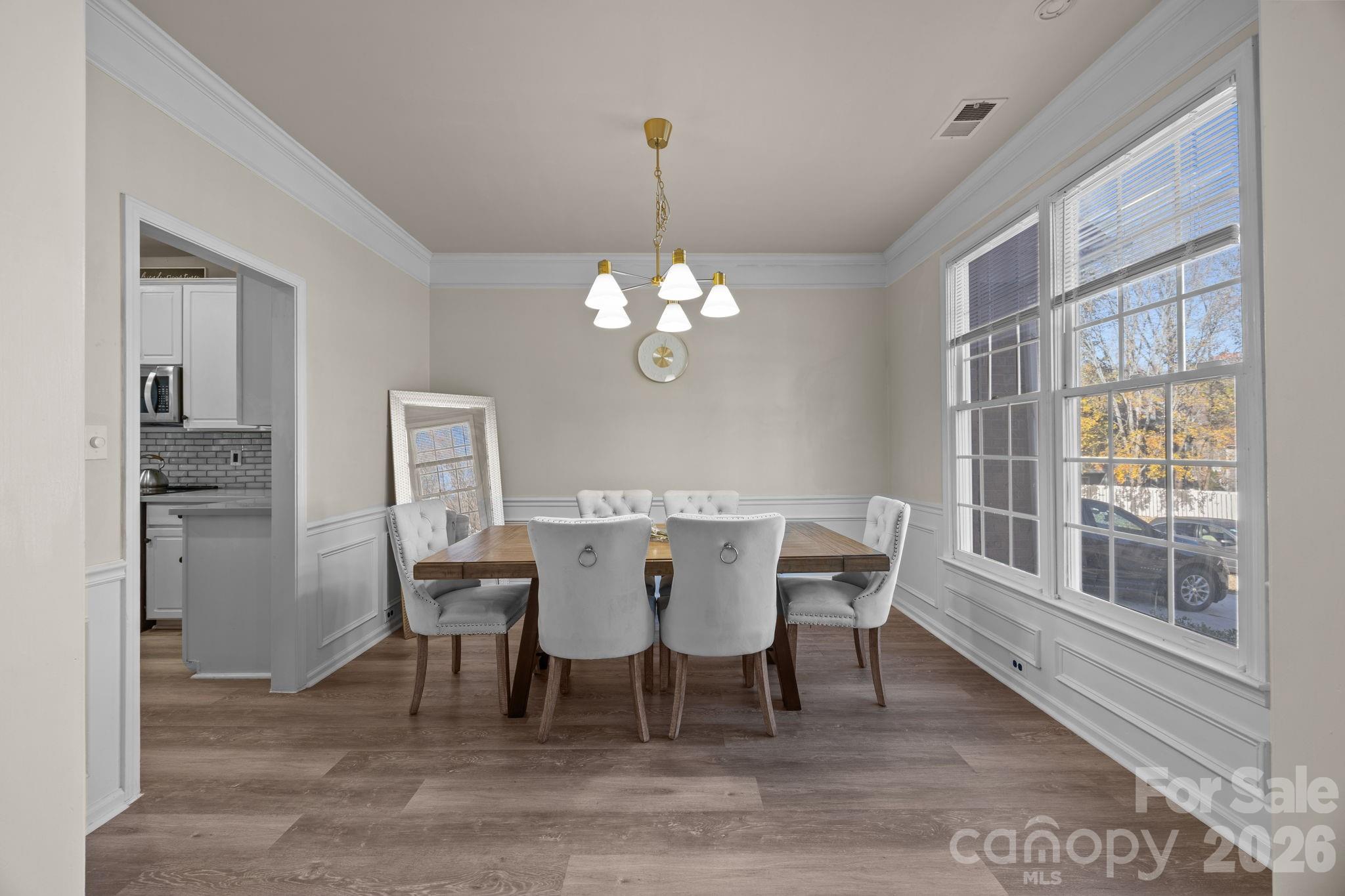 7708 Harrington Woods Road Property Photo 2