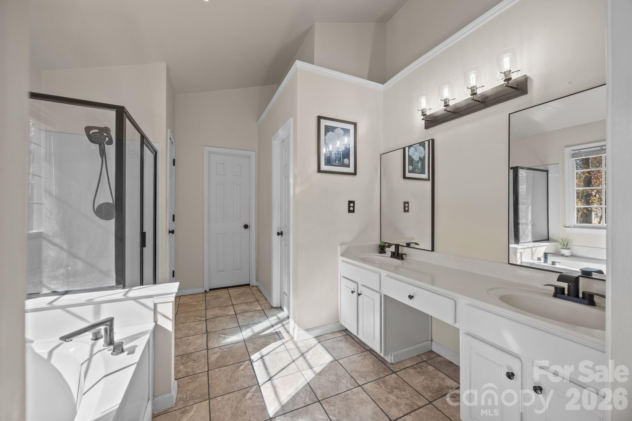 7708 Harrington Woods Road Property Photo 20